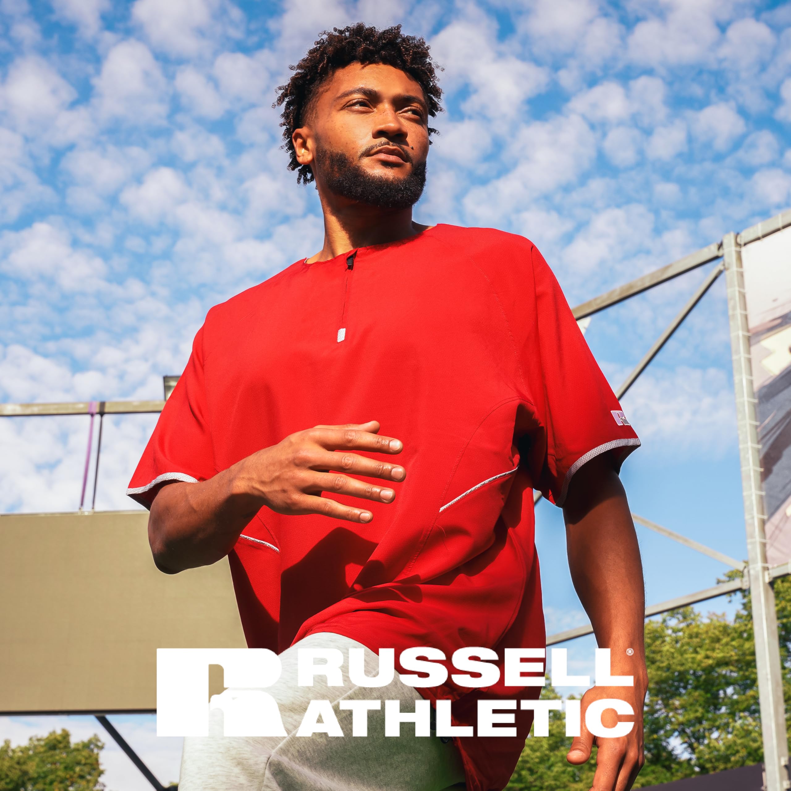 Russell Athletic Men's Short Sleeve Pullover Cage Jacket - Lightweight Sports Outerwear for Running, Gym & Casual Wear | Moisture-Wicking Performance Fabric