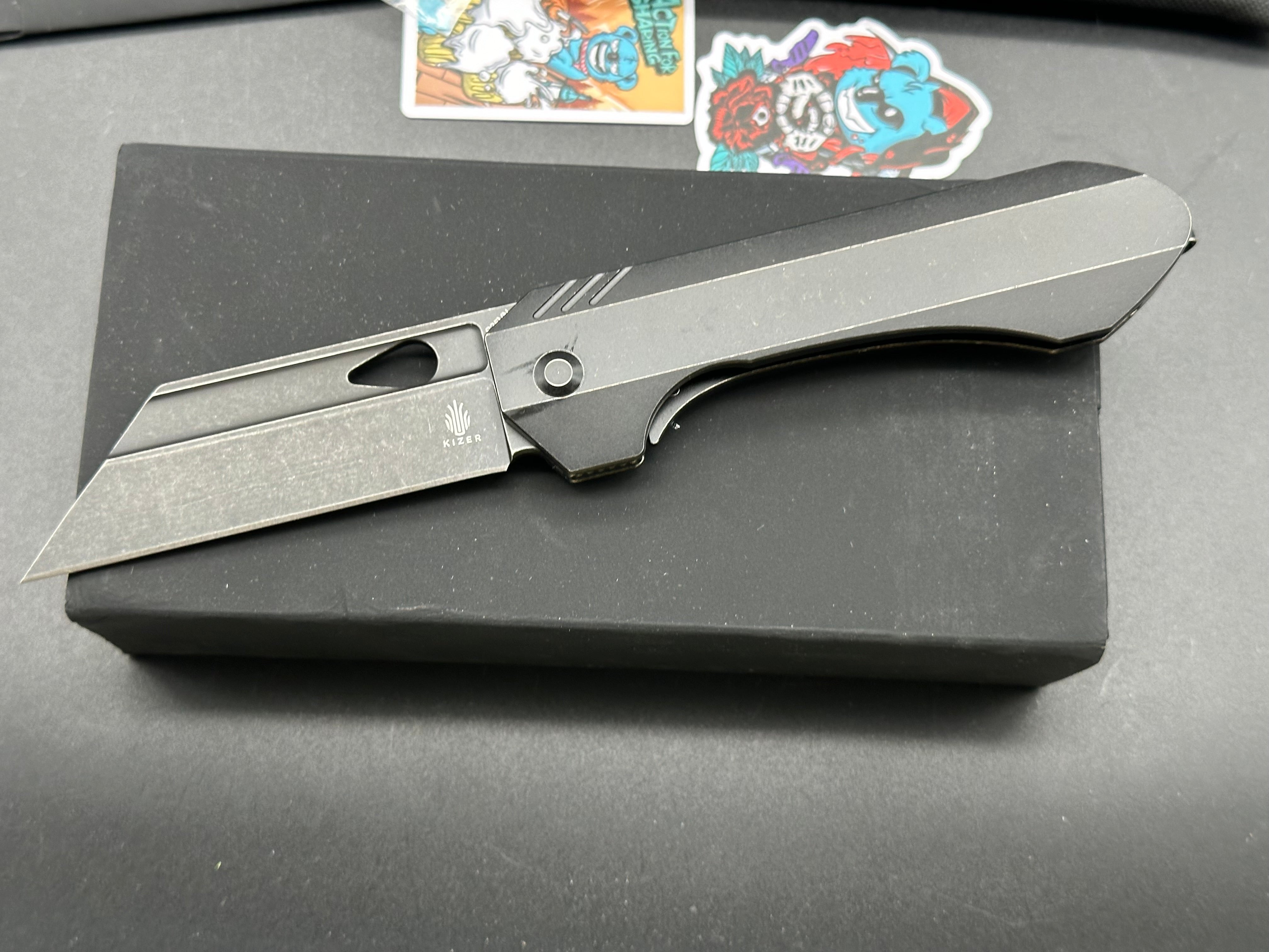 Kizer Huldra Frame Lock Knife - Black Titanium Handle, 3.2