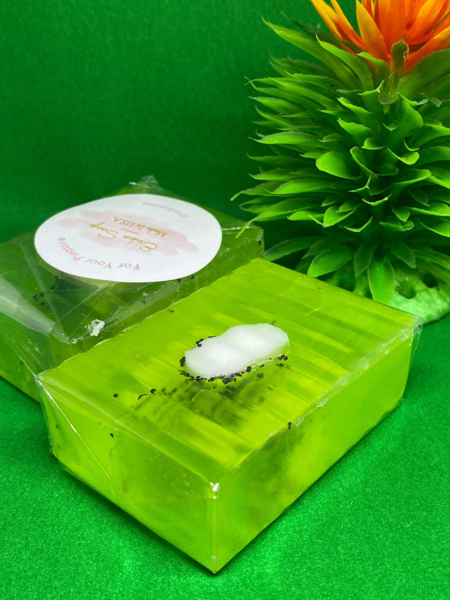 Natural Kiwi Soap Bars for Glowing Skin - Organic, Handmade, Vegan - Perfect for Daily Cleansing & Gift Sets