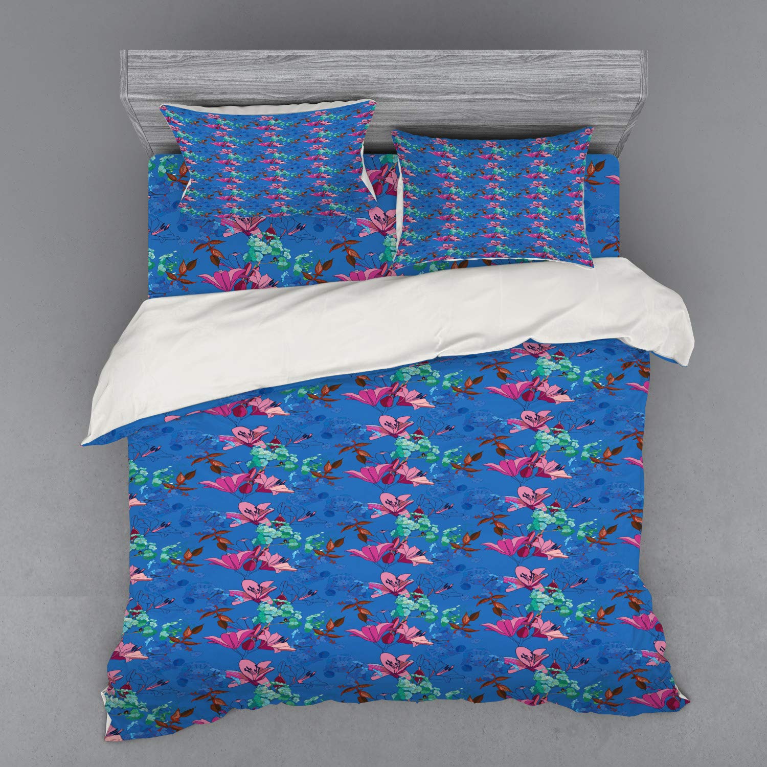 Ambesonne Floral King Size 4-Piece Bedding Set - Vibrant Blooming Lilies & Phloxes Garden Art Duvet Cover with Shams & Fitted Sheet, Azure Blue Multicolor - Perfect for Master Bedroom, Guest Room & Bohemian Home Decor