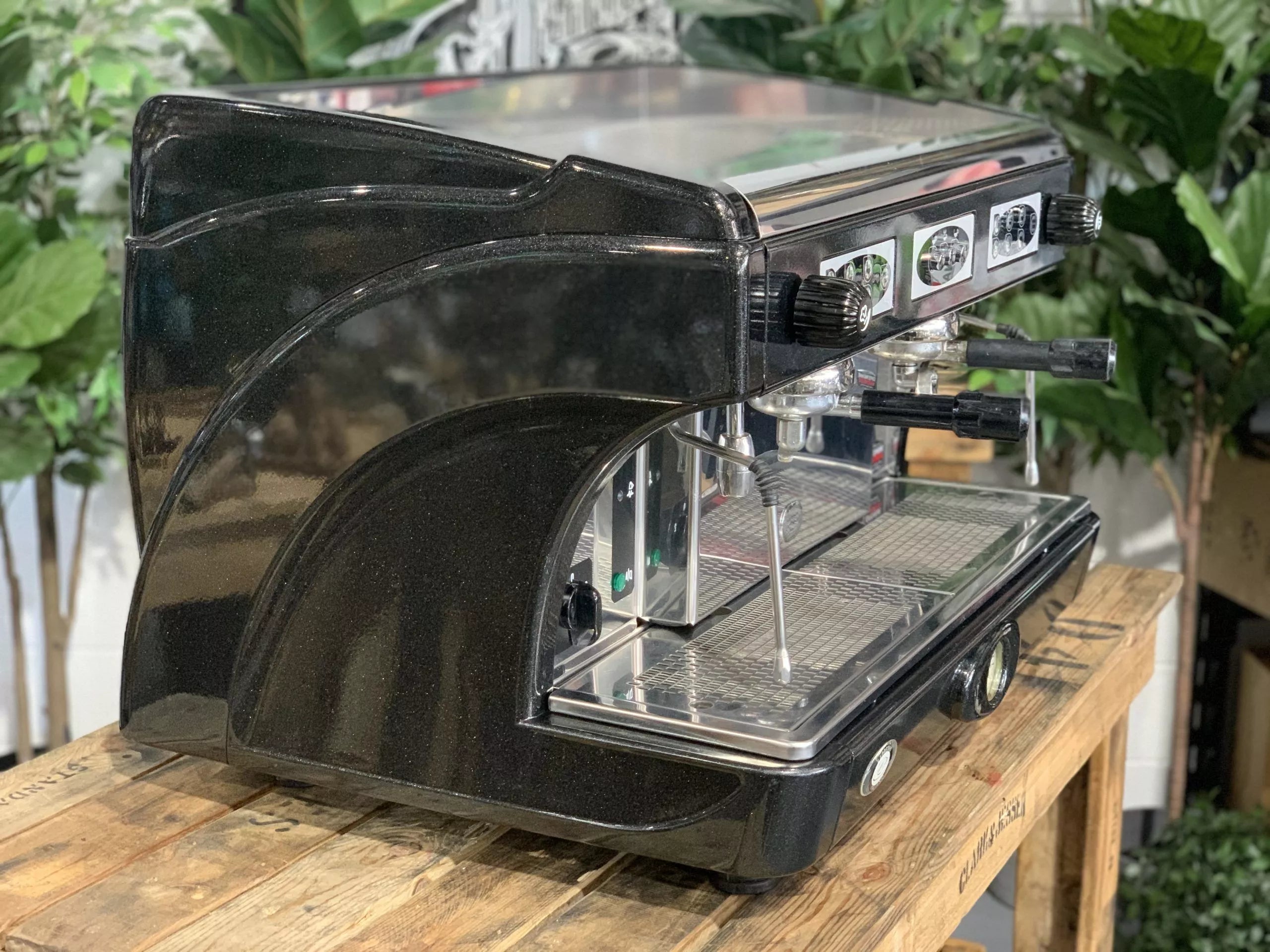 Astoria Calypso 2 Group Commercial Espresso Machine - Black | Professional Coffee Maker for Cafes & Restaurants | Perfect for High-Volume Brewing & Latte Art