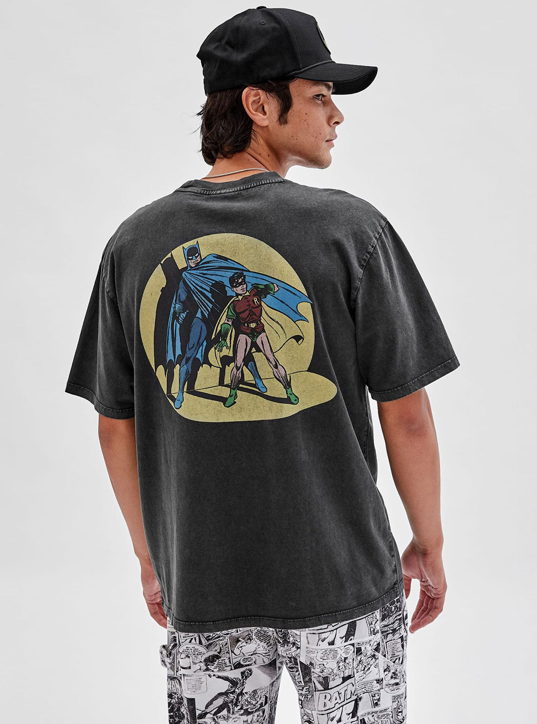 Guess Originals x Batman Black Spotlight Graphic T-Shirt - Men's Superhero Tee for Casual Wear & Comic Con Events
