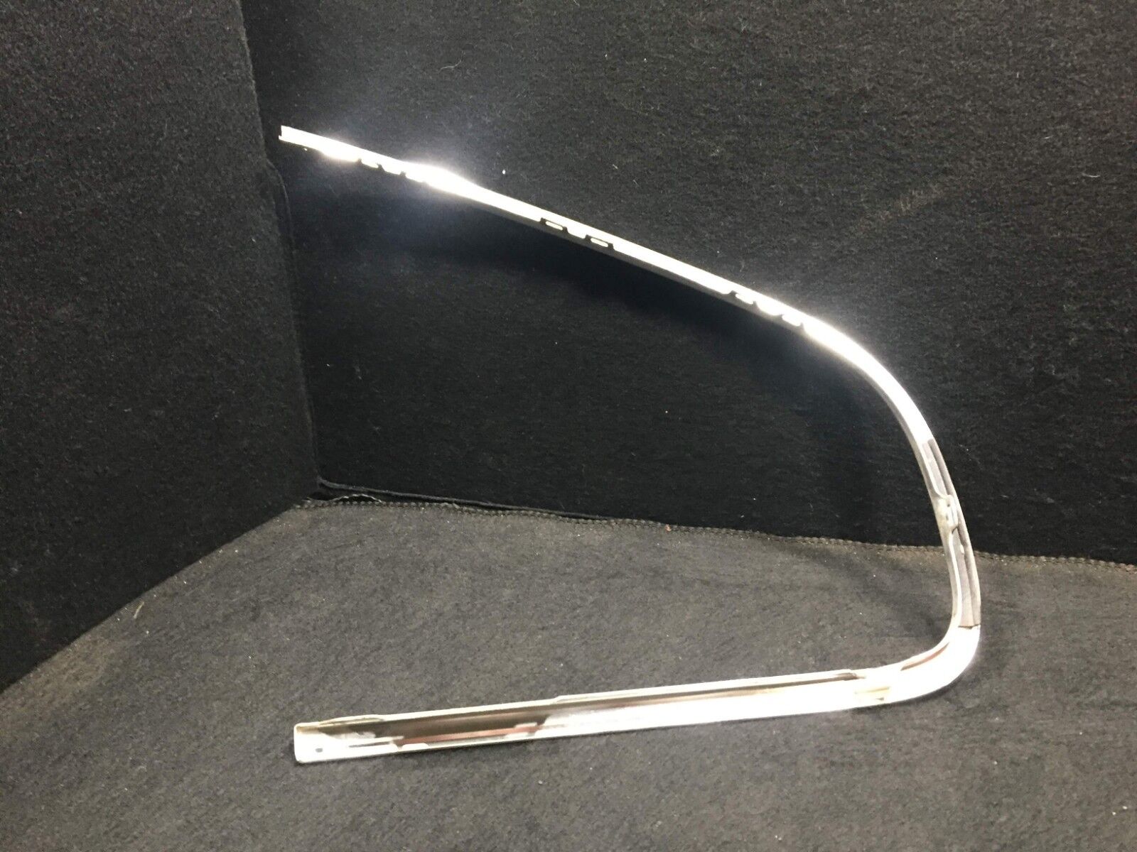 2002 2003 2004 2005 Volkswagen Passat B5 Rear Right Quarter Window Glass Trim Molding OEM D23 Replacement Part - Perfect for VW Passat B5 Sedan Window Repair & Restoration
