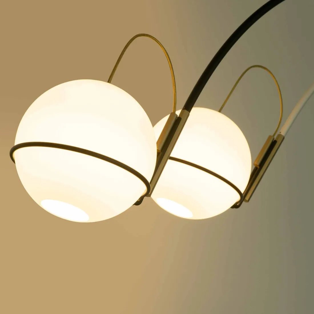 FontanaArte Alicanto Modern Floor Lamp - Adjustable LED Reading Light for Living Room, Bedroom & Office - Dimmable Standing Lamp with Touch Control