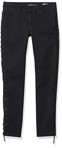 Black Eyelet