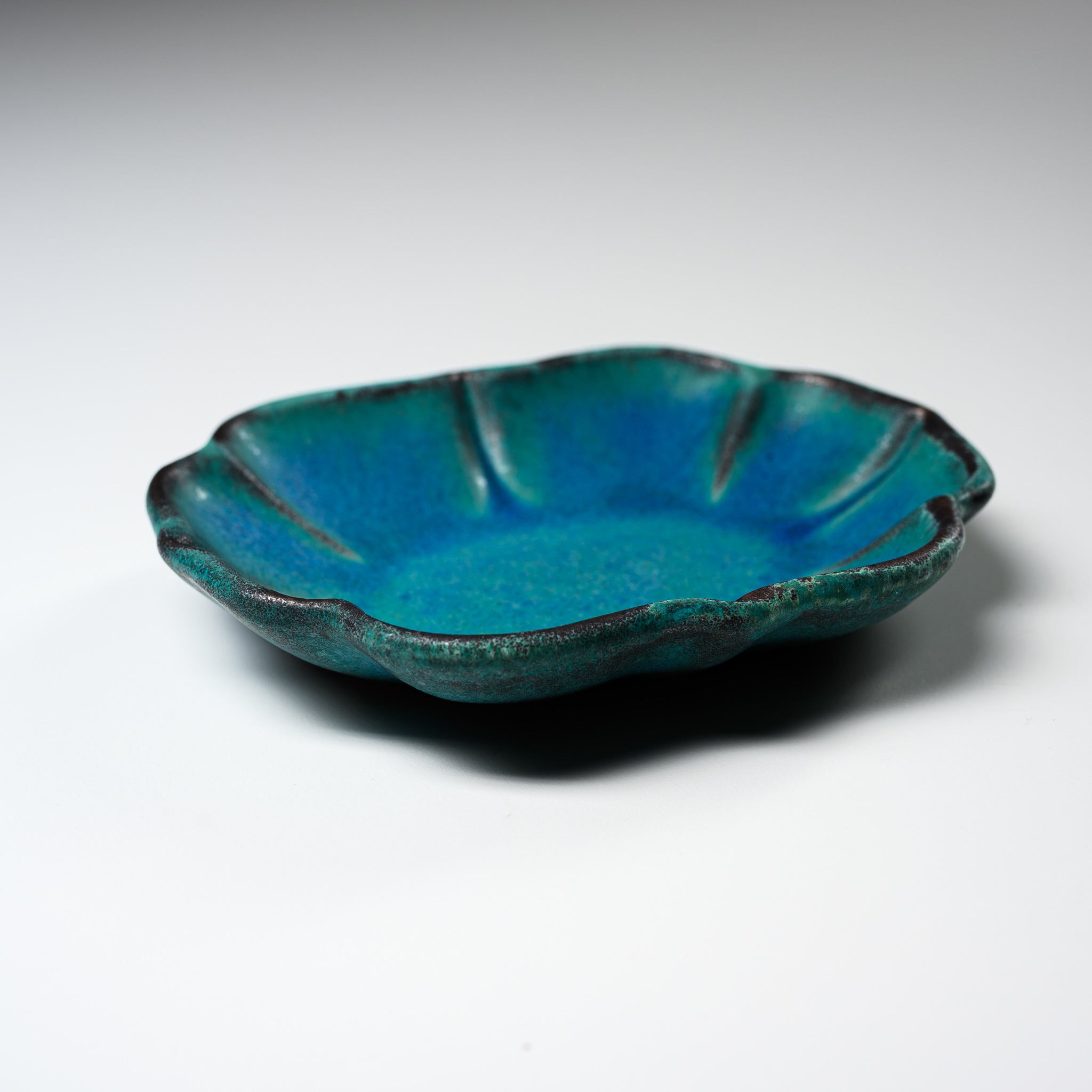 Wakasama Kiln Shabby Turquoise Small Lotus Plate - Handmade Ceramic Dish for Home Decor, Tea Ceremony & Gift Giving