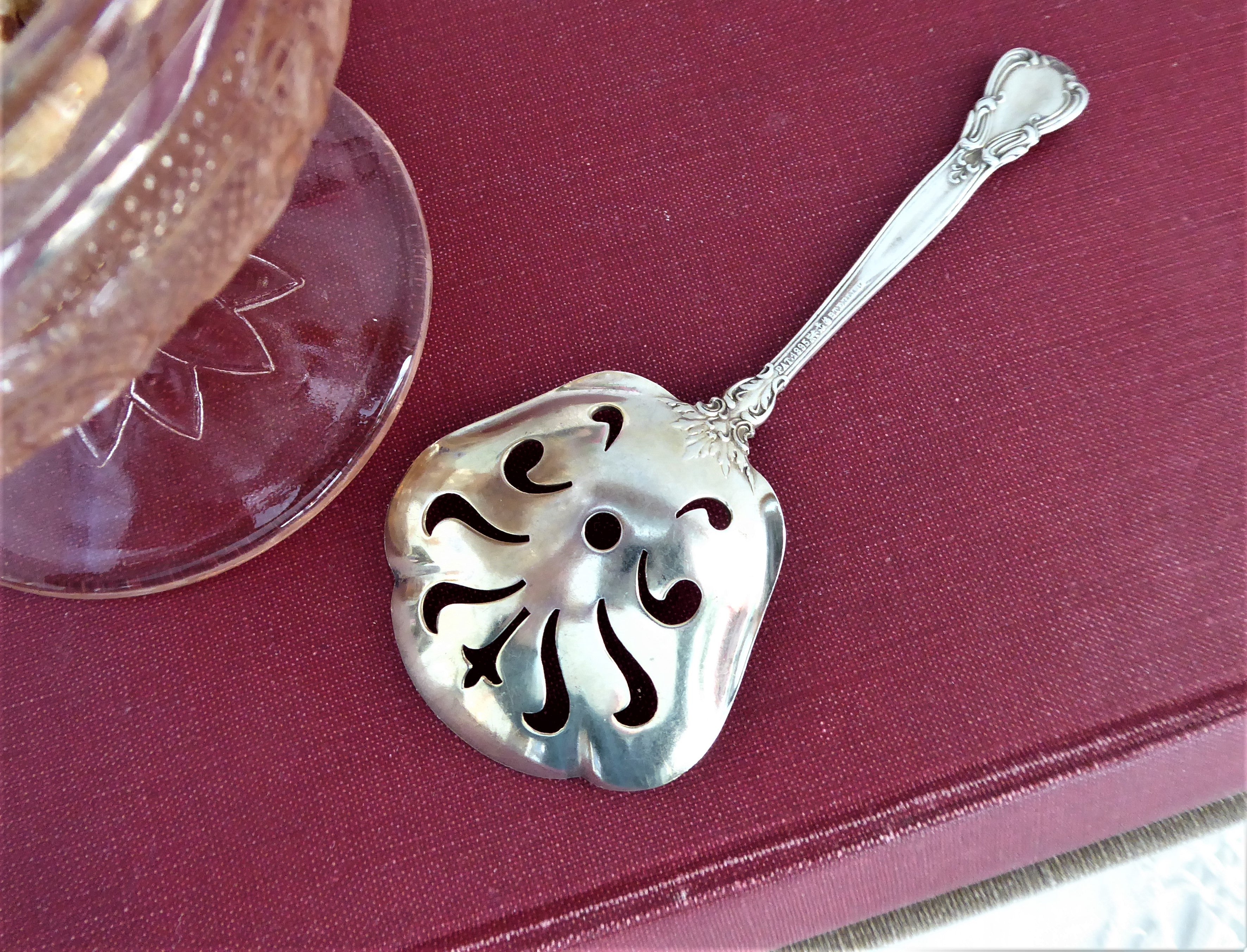 Gorham Chantilly Sterling Silver Bon Bon Spoon with Monogram Initial R - Elegant Nut Spoon for Afternoon Tea, Bridal Shower & Wedding Gifts