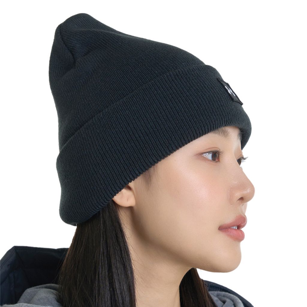 UA Halftime Cuff Beanie - Warm Winter Skull Cap for Men & Women - Perfect for Football Games, Skiing, and Outdoor Activities