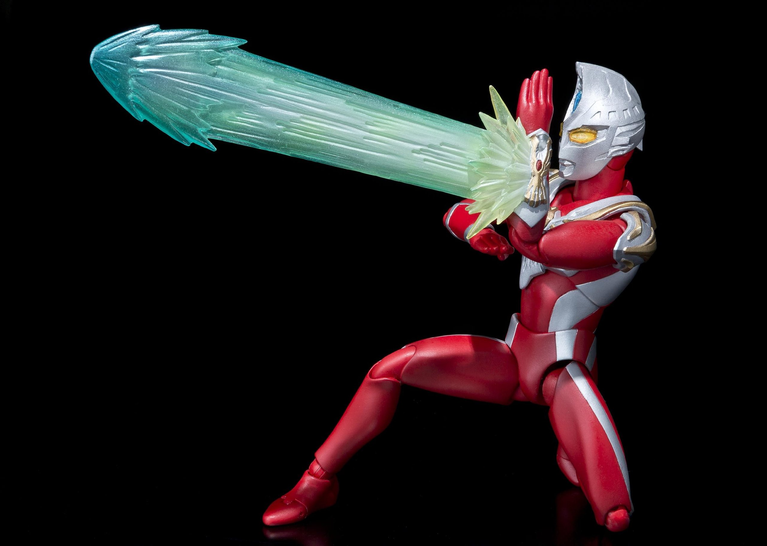 Ultra-Act Ultraman Max Action Figure - Collectible Japanese Anime Toy for Fans & Display - Perfect for Home Decor, Gifts, and Cosplay Scenes
