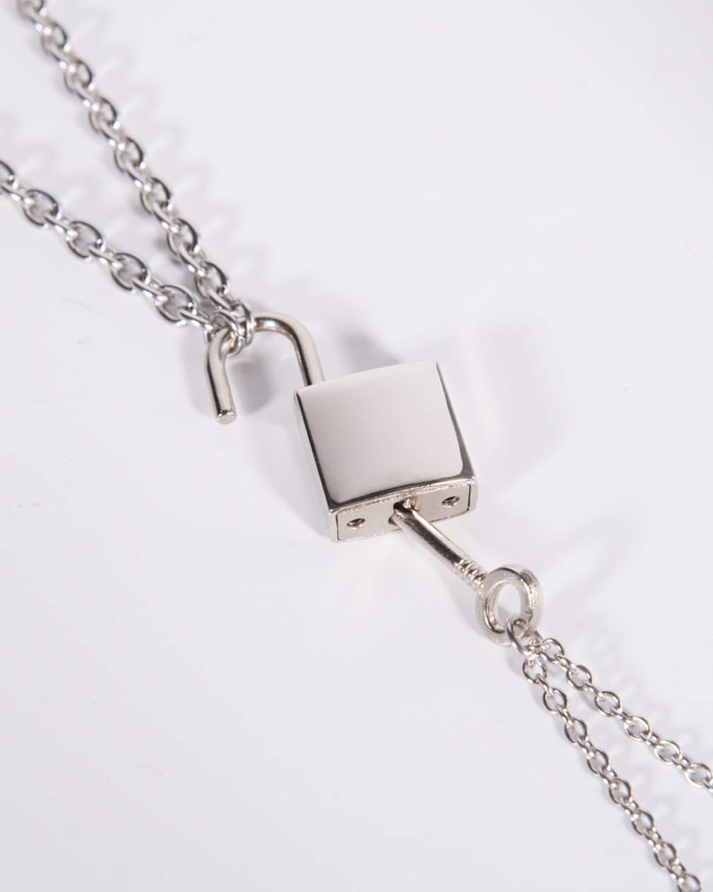 Tanyoyo Lock Key Pendant Necklace - Punk Style Long Chain Multilayer Choker for Women & Men | Gothic Jewelry for Parties, Concerts & Everyday Fashion
