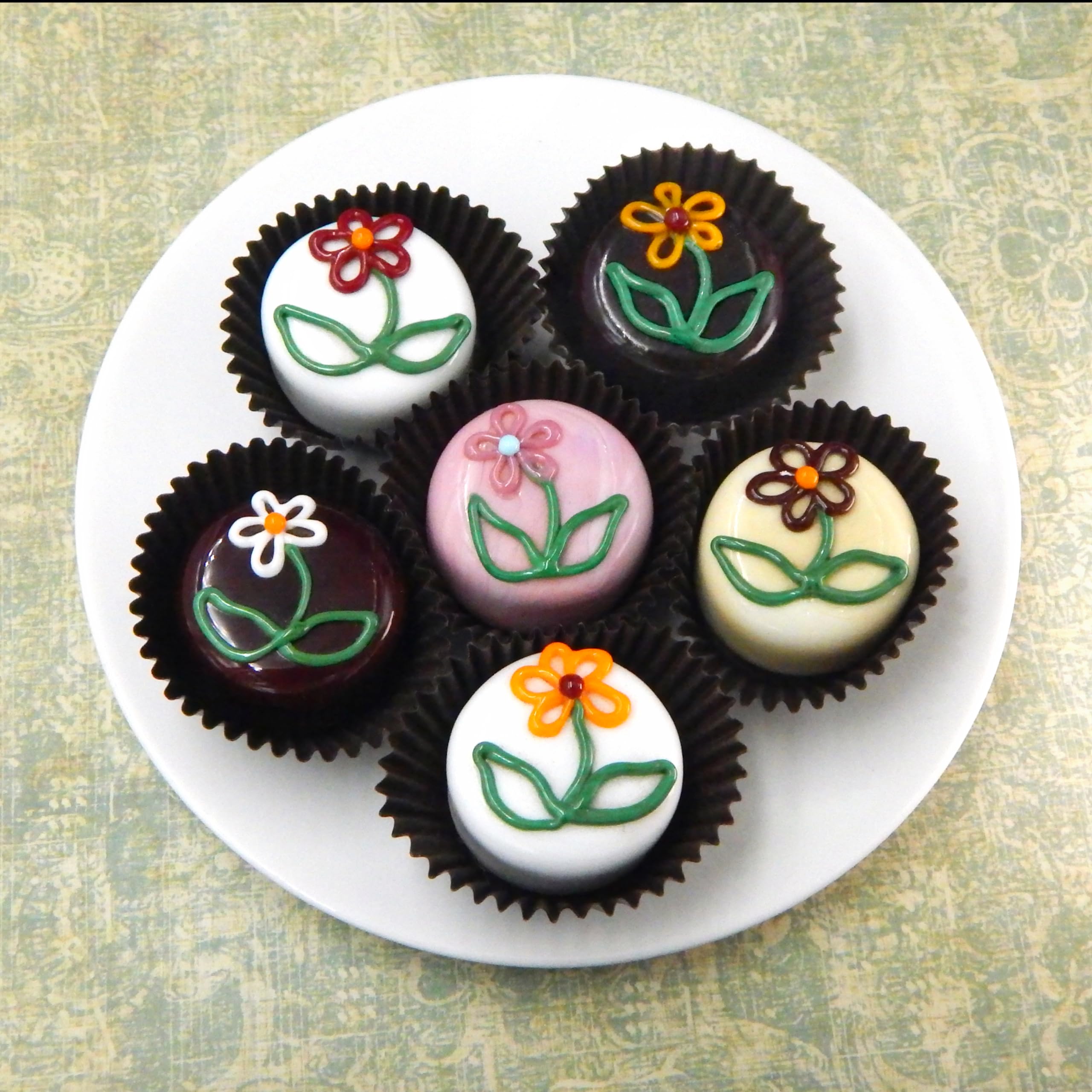 Handmade Glass Wildflower Chocolate Décor for Home & Gifts (Chocolate/Mango)