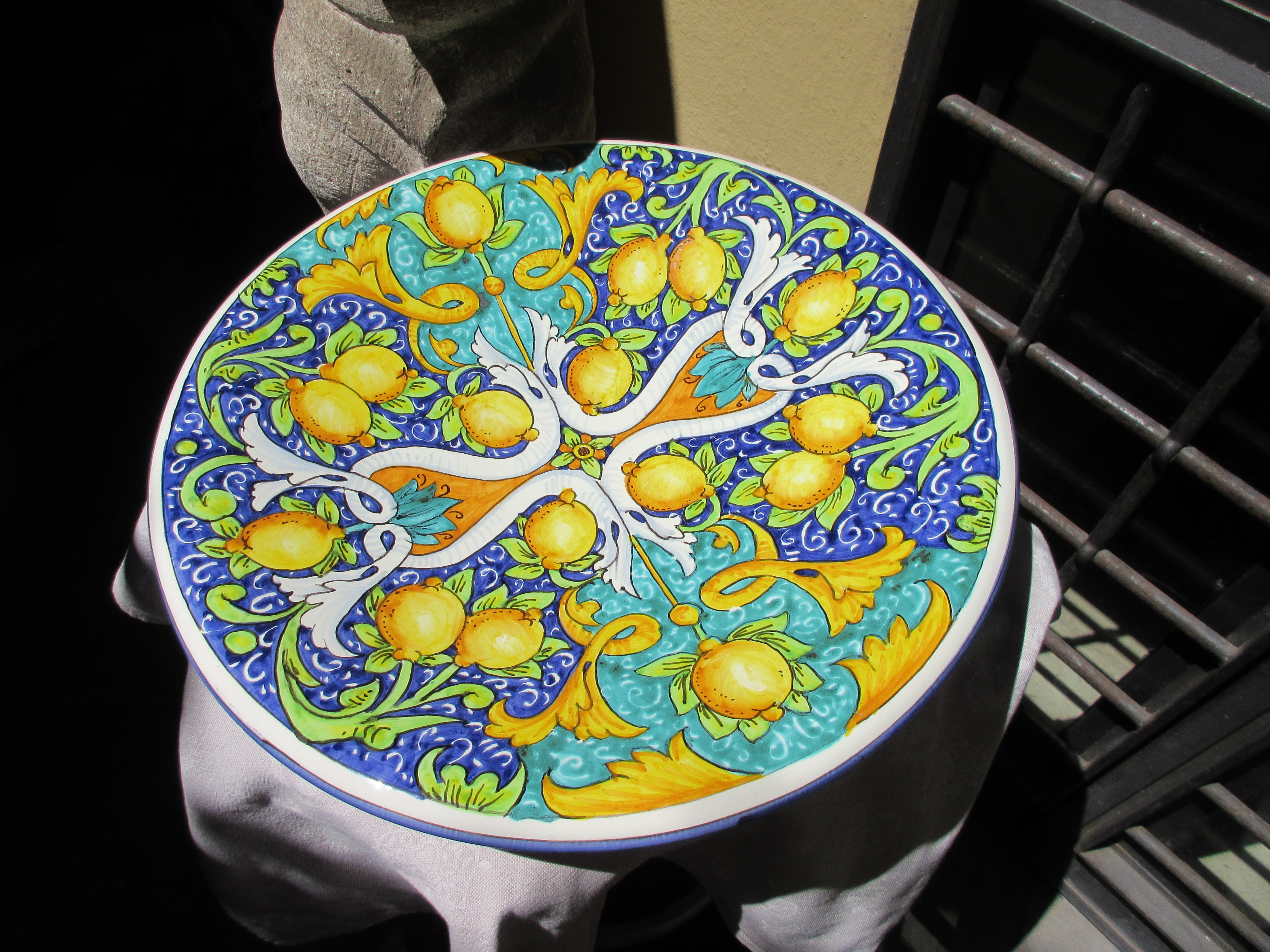 Ceramic Dinner Plate Set - Elegant & Durable Porcelain Plates for Everyday Use, Fine Dining & Special Occasions