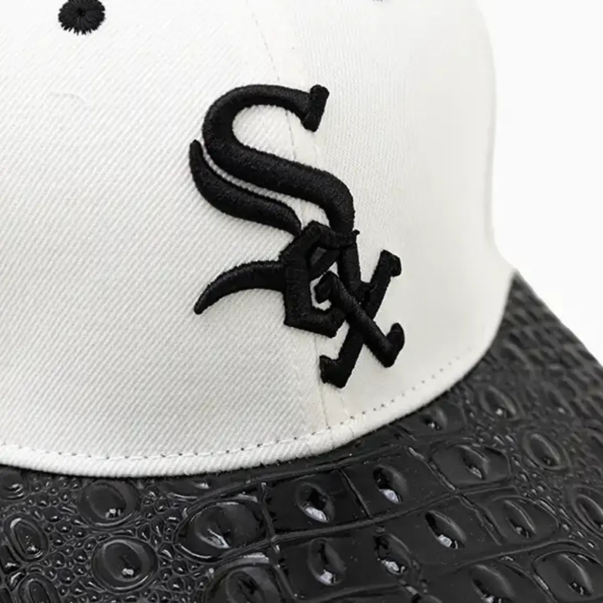 Chicago White Sox MLB Official Leather Visor Snapback Hat - Adjustable Baseball Cap for Men & Women - Perfect for Games, Tailgating & Fan Gear Collection