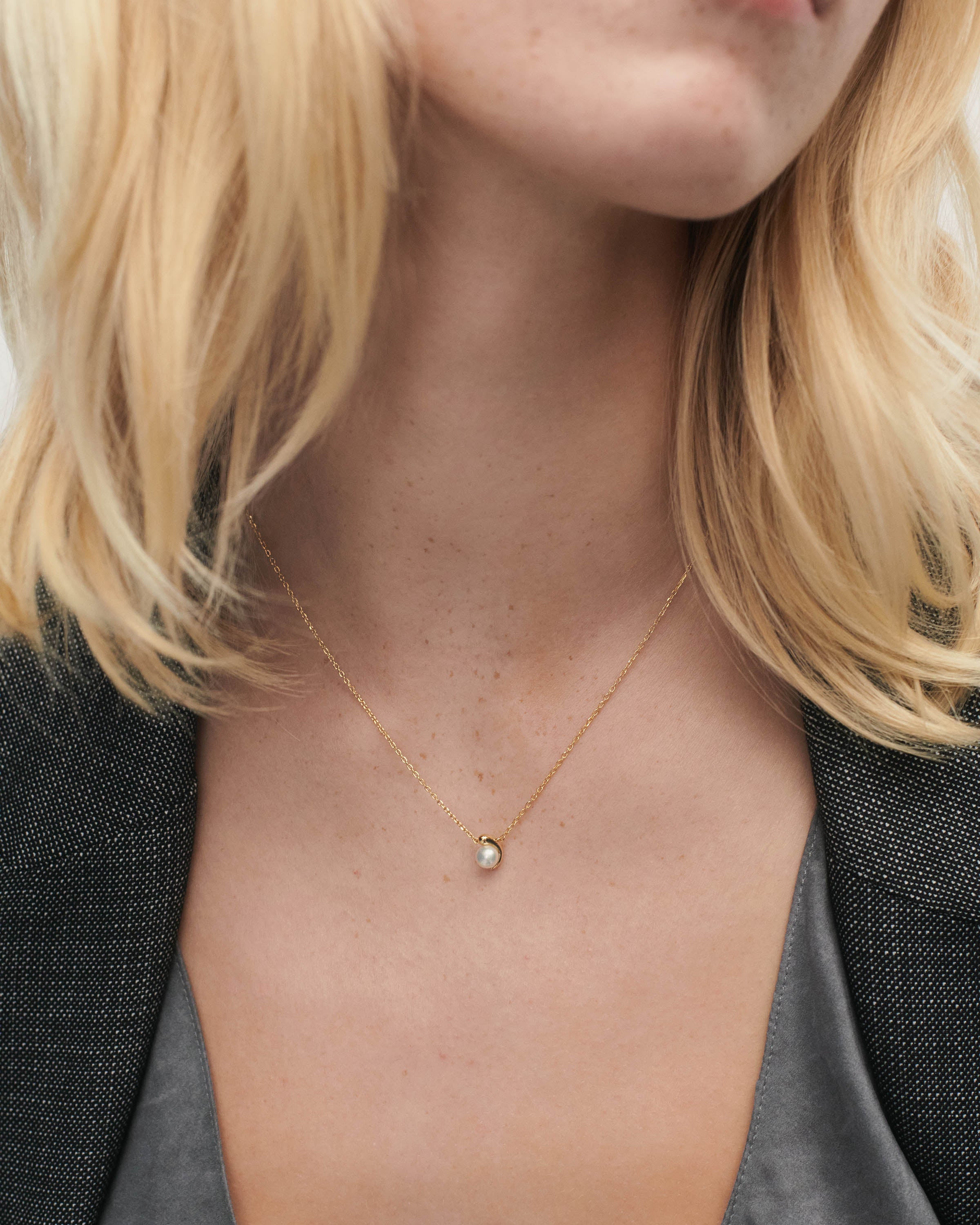 GRID 4 La Perla Solitary Necklace - Elegant Silver Pendant for Women, Perfect for Date Nights & Special Occasions