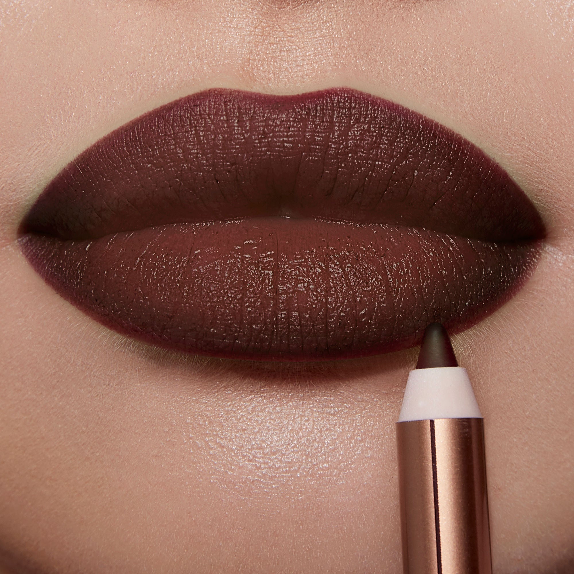 Charlotte Tilbury Lip Cheat Lip Liner - Long-Lasting, Waterproof Lip Pencil for Precise Definition & Fuller Lips | Perfect for Everyday Wear, Date Night & Special Occasions