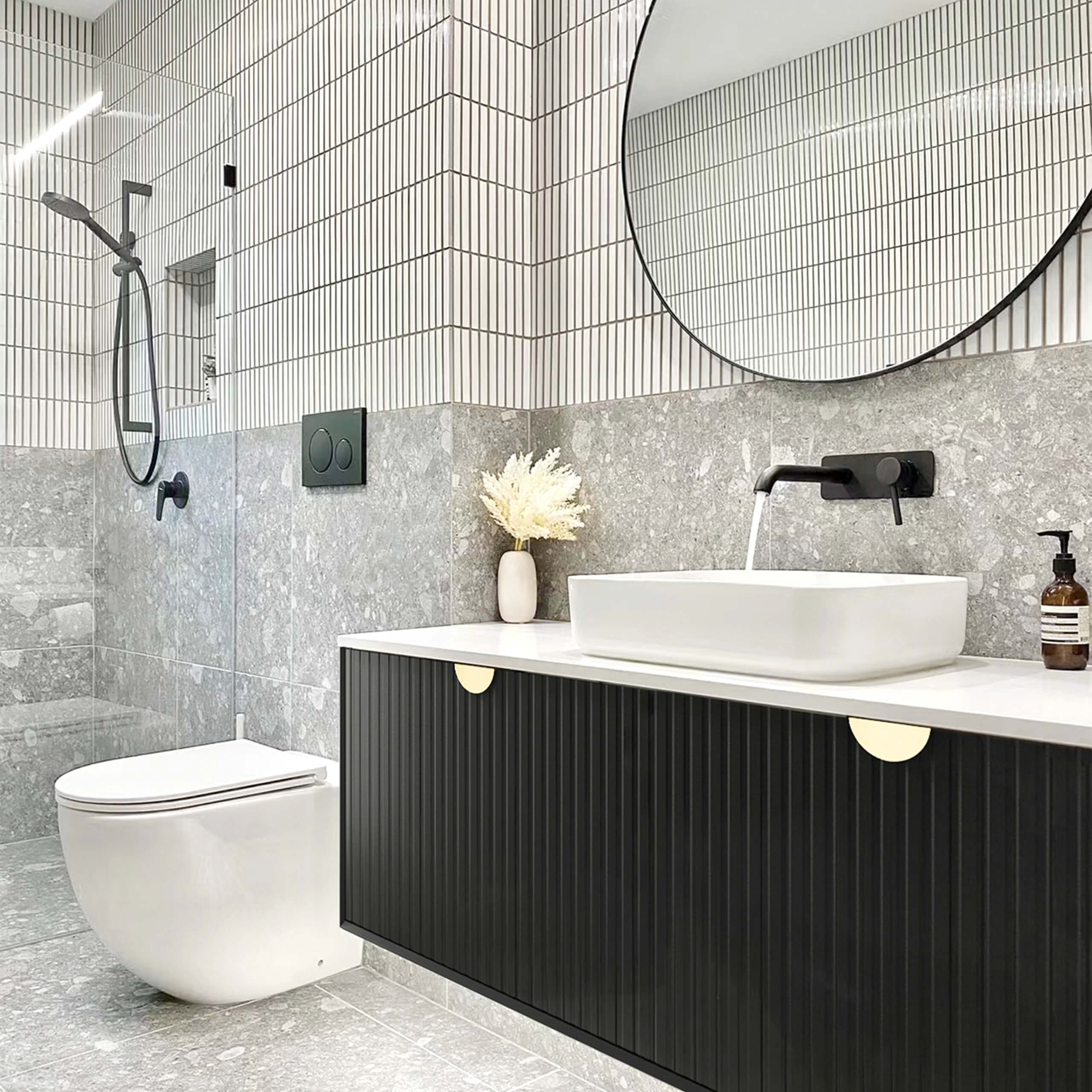 Marlo Single Basin Bathroom Vanity - Modern Sink Cabinet with Soft Close Doors & Drawers - Perfect for Small Bathrooms, Powder Rooms & Guest Baths