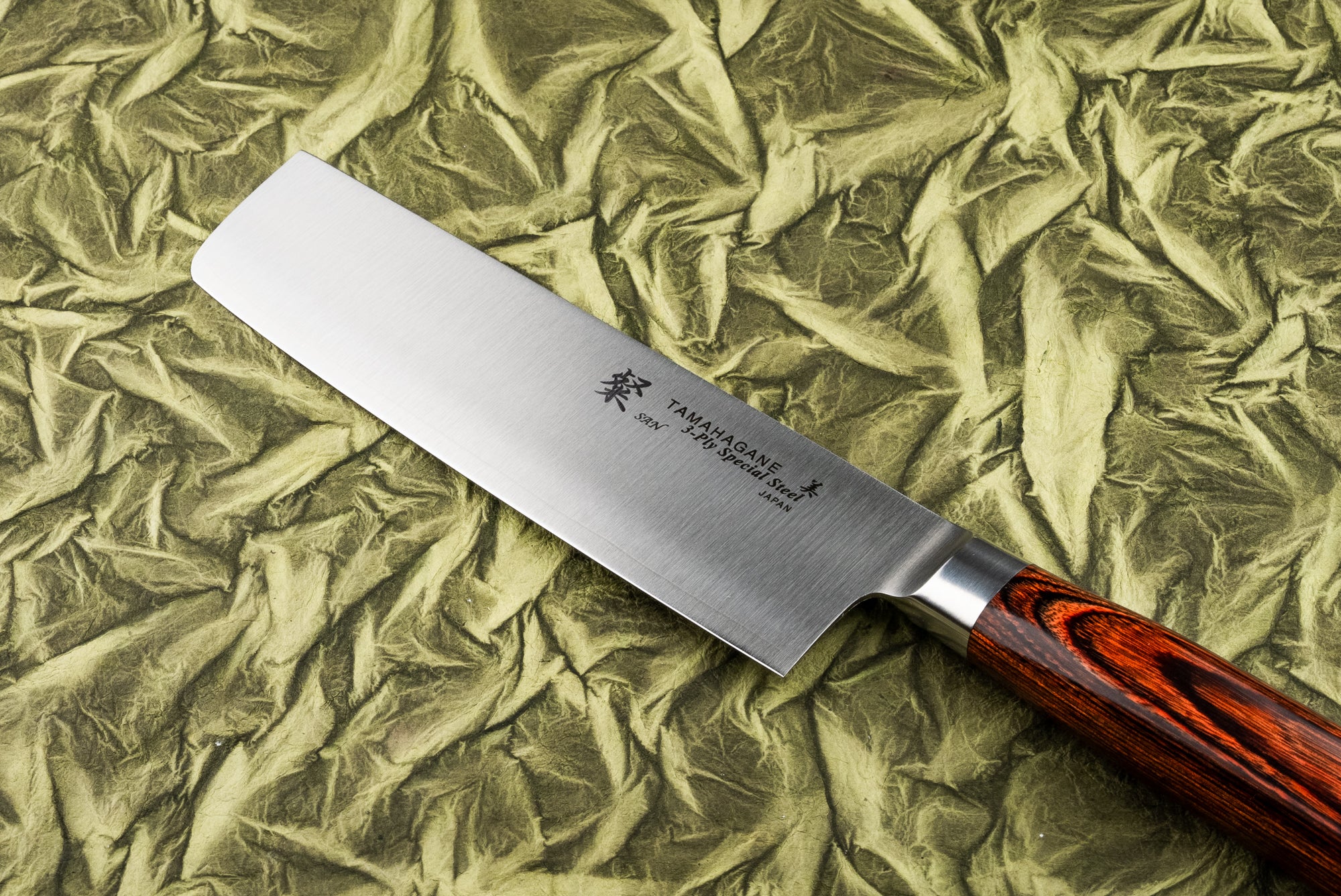 Premium Tamahagane Japanese Nakiri Knife 160mm - High Carbon Steel Blade for Professional Chefs & Home Cooking - Perfect for Slicing Vegetables, Herbs & Sushi Prep