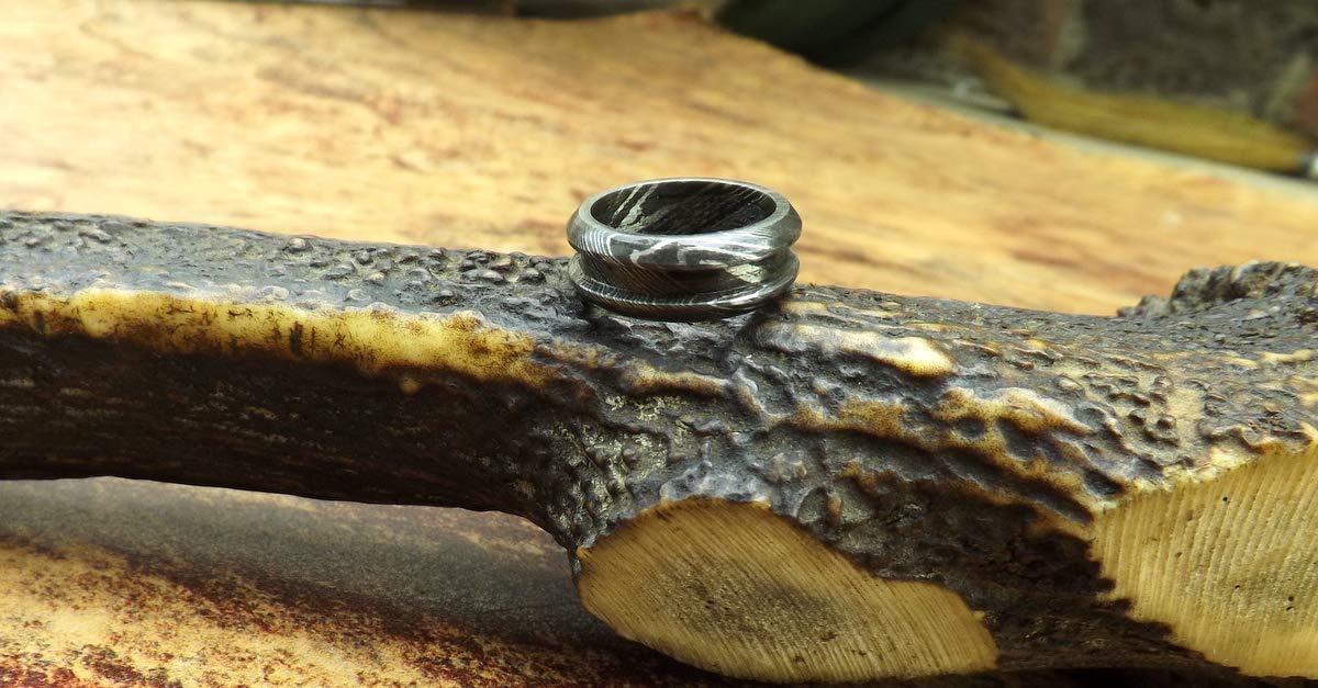 Handmade Damascus Steel Ring - Custom Engraved Wedding Band, Anniversary & Fathers Day Gift for Men - Durable & Unique Inlay Design (Color Variations May Occur) - Perfect for Proposals, Weddings & Special Occasions