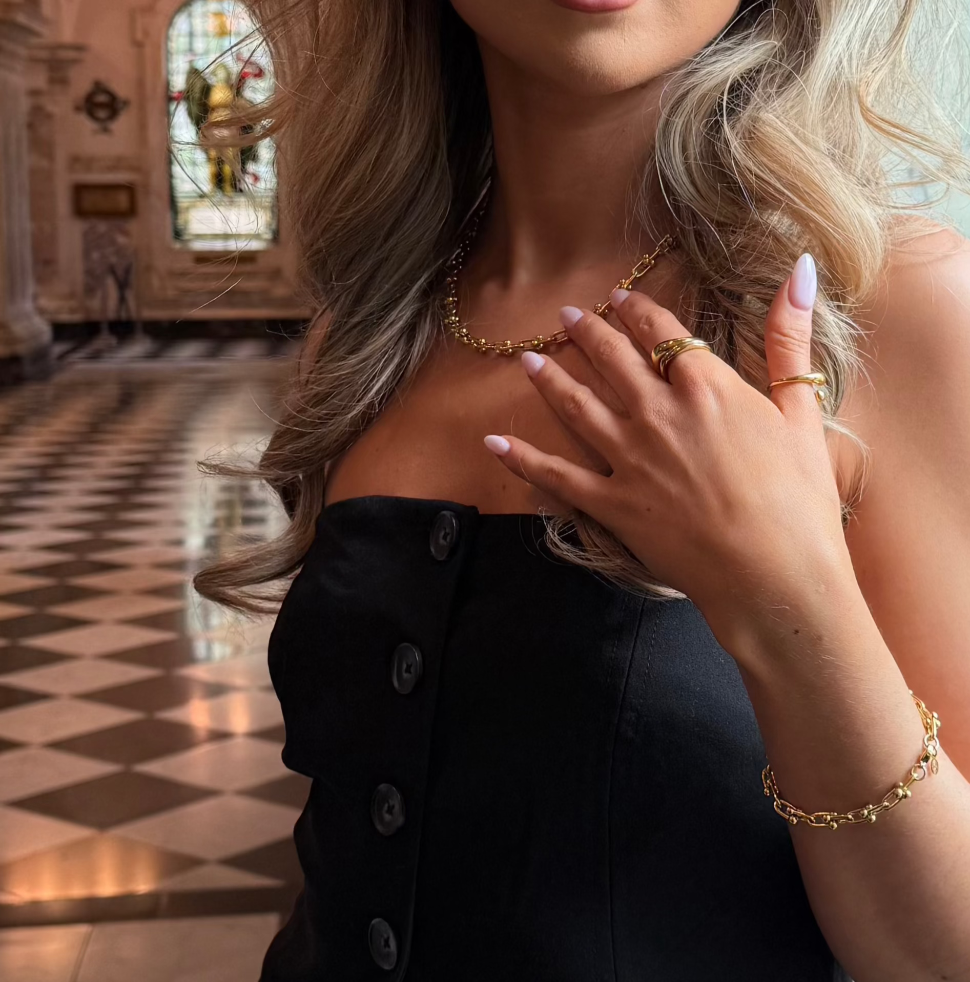Allure Gold Bracelet for Women - Elegant & Stylish Jewelry for Everyday Wear, Parties & Special Occasions