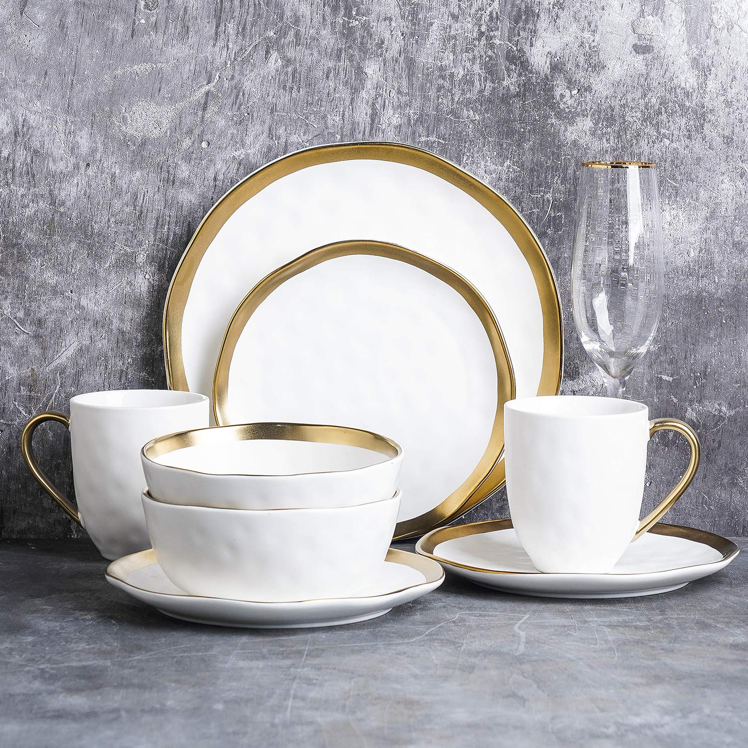 16-Piece Modern Porcelain Dinnerware Set - White & Gold Rim Plates & Bowls for 4 - Elegant Table Setting for Family Dinners, Parties & Restaurant Use