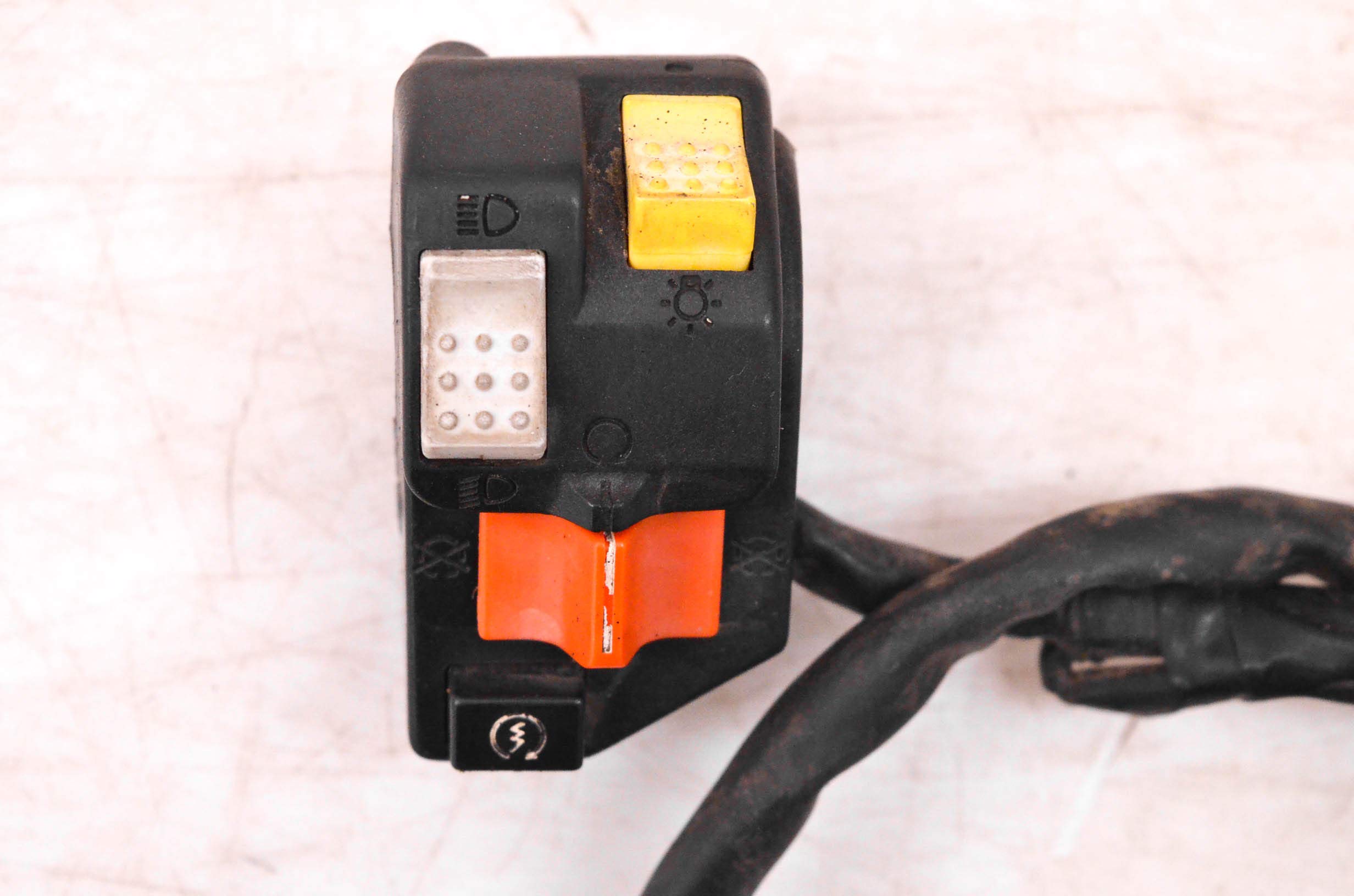 Honda 35020-HN1-000 Switch Set - Genuine OEM Replacement Part for Honda Vehicles - Perfect for Electrical System Repairs & Maintenance