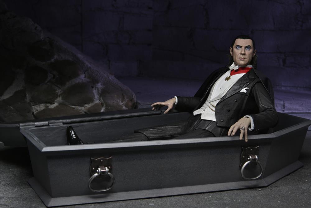 Universal Monsters Ultimate Dracula (Transylvania) Action Figure - Collectible Horror Movie Character for Halloween Decor & Display