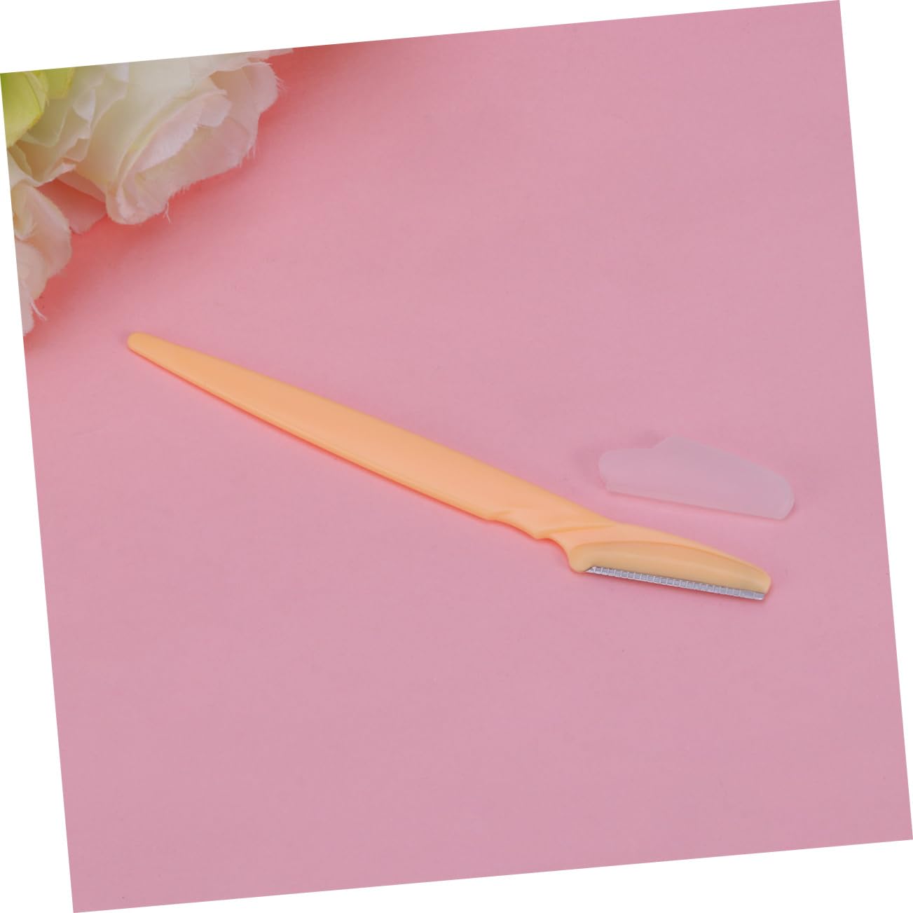 IPetboom 30-Piece Facial Razor Set for Women - Stainless Steel Eyebrow Trimmer & Shaper with Comfort Grip (Yellow) - Portable Makeup Tool for Eyebrow Shaping, Peach Fuzz Removal & Facial Hair Grooming - Perfect for Travel, Home & Salon Use