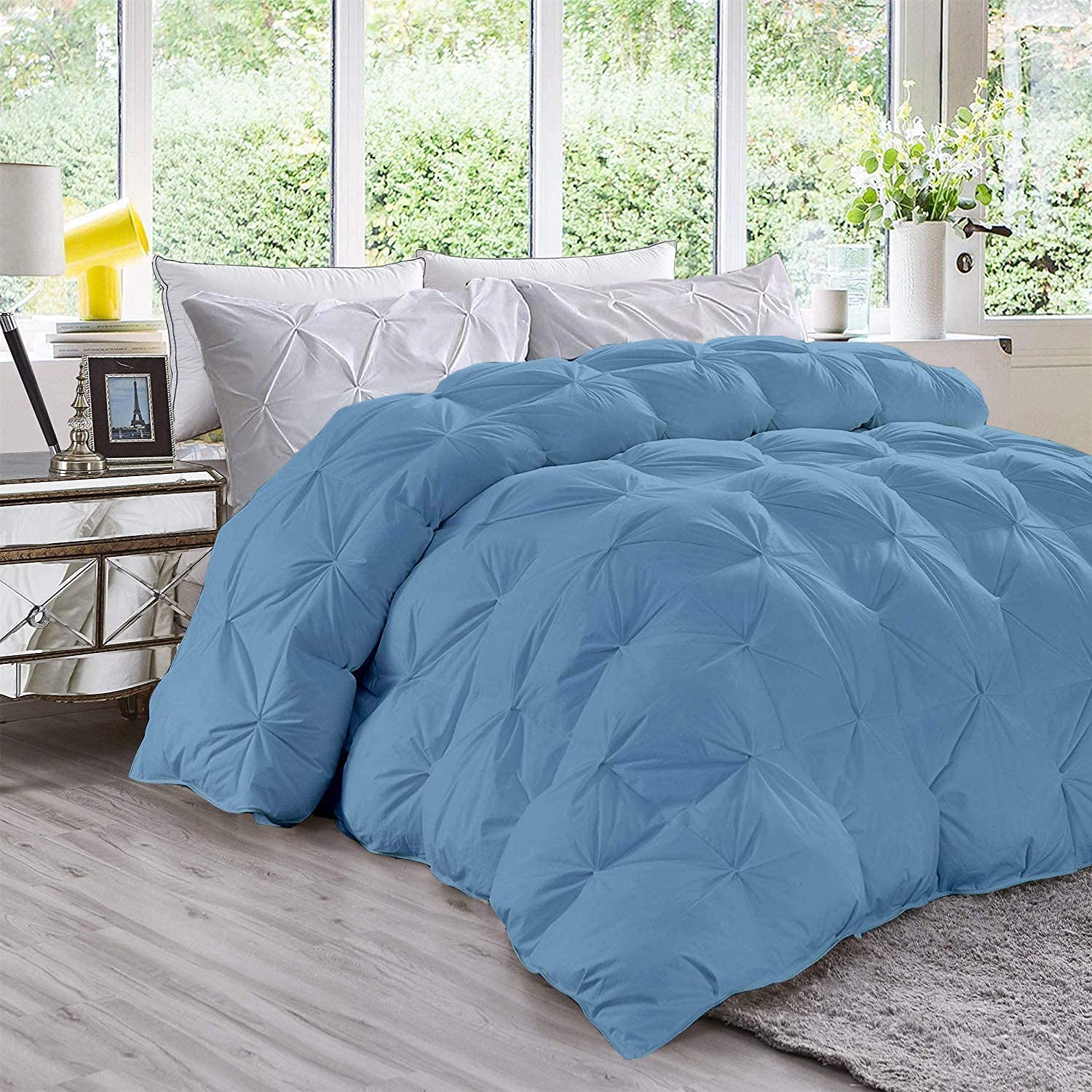 1 PC Fluffy Goose Down Alternative Comforter for Queen/Full Size Bed - Light Blue, Baffle Box & Pinch Pleat Design, 500 GSM All-Season Cotton Bedding | Soft & Comfortable for Cozy Sleep, Guest Rooms, or Luxury Hotel-Style Bedrooms