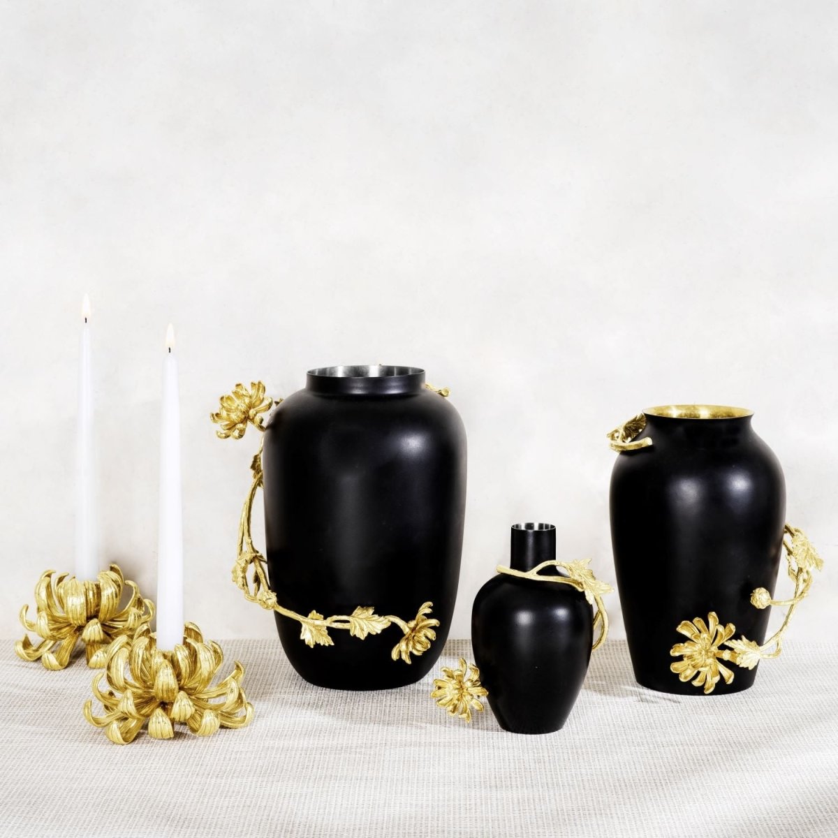 Elegant Dahlia Vase - Handcrafted Ceramic Flower Vase for Home Decor, Wedding Centerpieces & Dining Table Arrangements