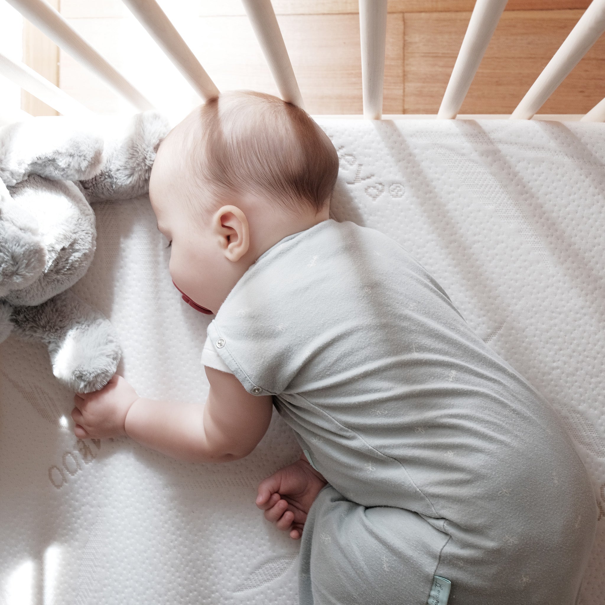 Heveya® Junior Baby Cot Mattress - 100% Natural Latex, Hypoallergenic & Breathable - Perfect for Toddler Beds, Daycare Cots & Nursery Rooms