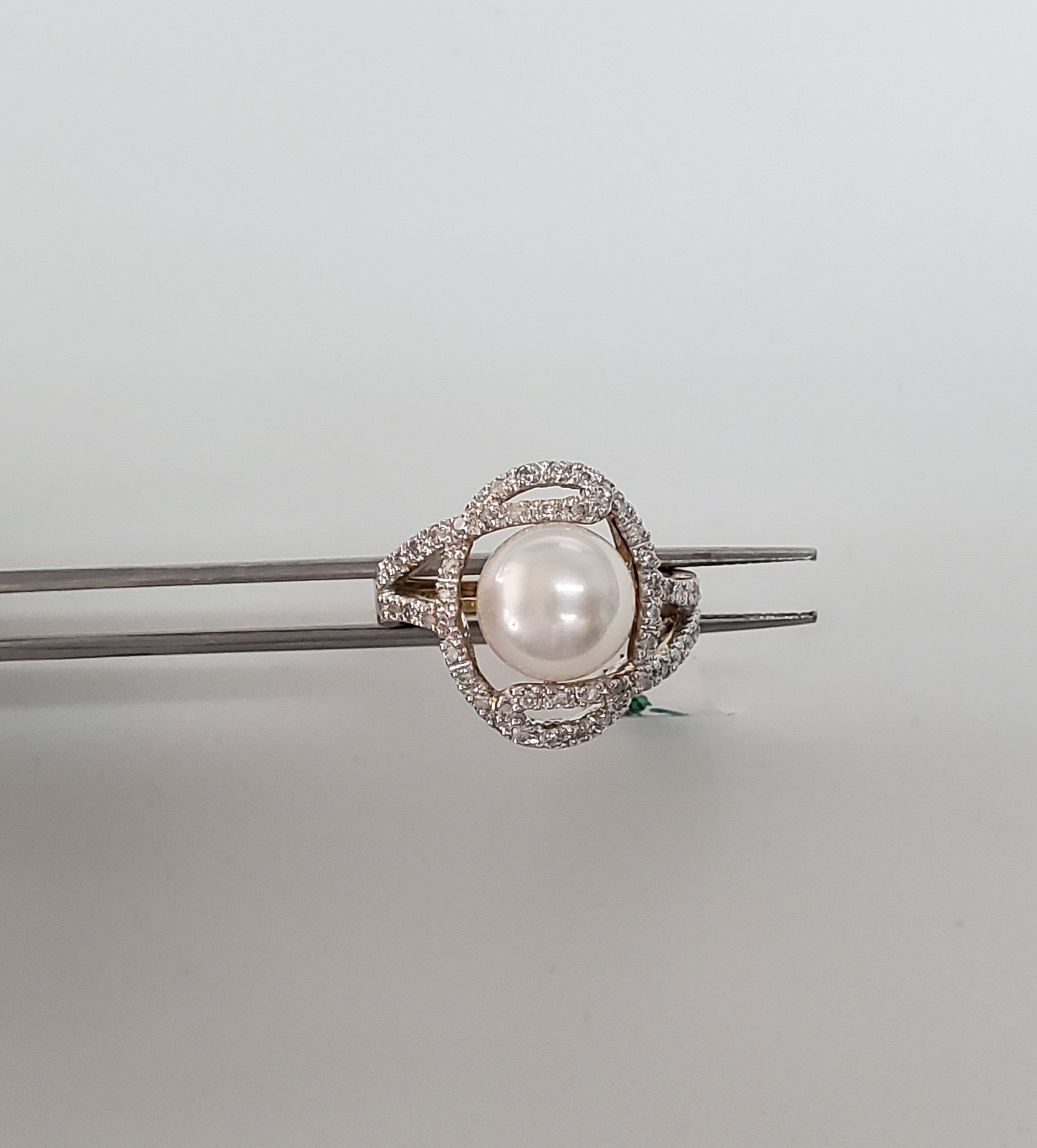 14K Yellow Gold Freshwater Pearl & Diamond Ring - 0.32cttw, Elegant Jewelry for Weddings, Anniversaries & Special Occasions