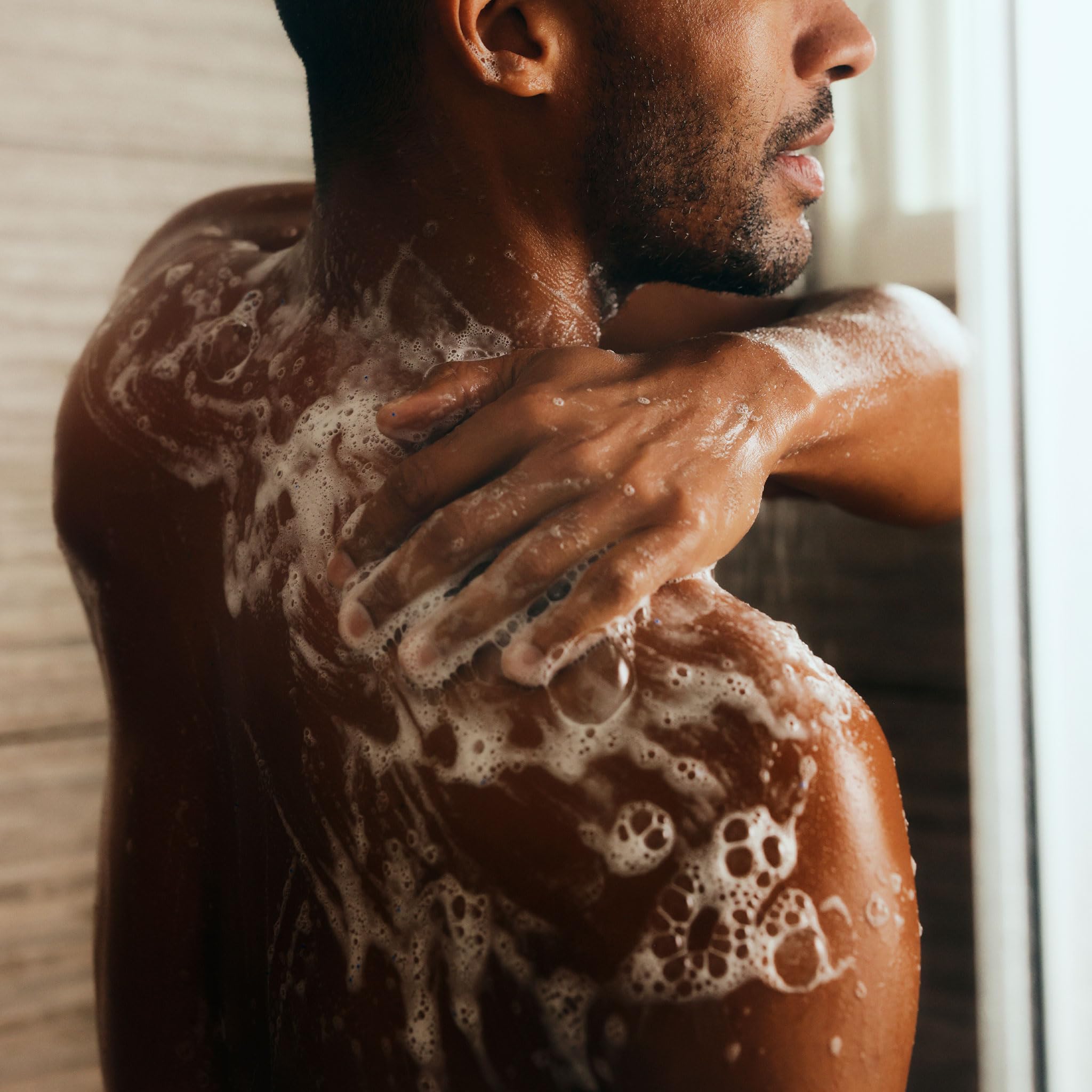 Oars + Alps Men's Moisturizing Body and Face Wash with Vitamin E & Antioxidants - Sulfate Free, Fresh Ocean Scent, 32oz - Hydrating Skin Care for Daily Shower & Post-Workout Refreshment