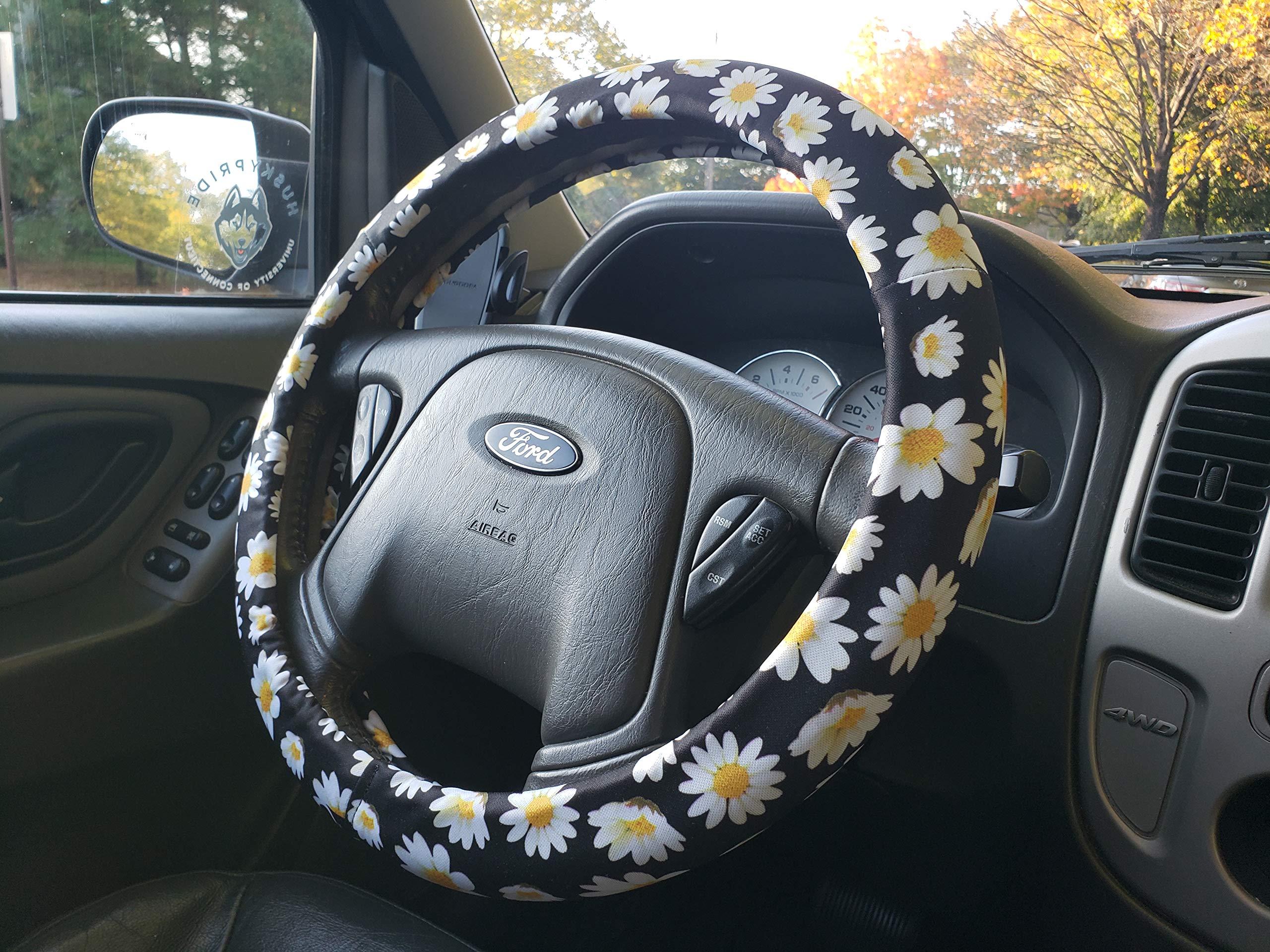 Premium Daisy Floral Steering Wheel Cover - Lightly Padded, Universal Fit for Cars (Black/White/Red/Yellow) | Comfort Grip & Stylish Car Accessory for Daily Driving & Road Trips