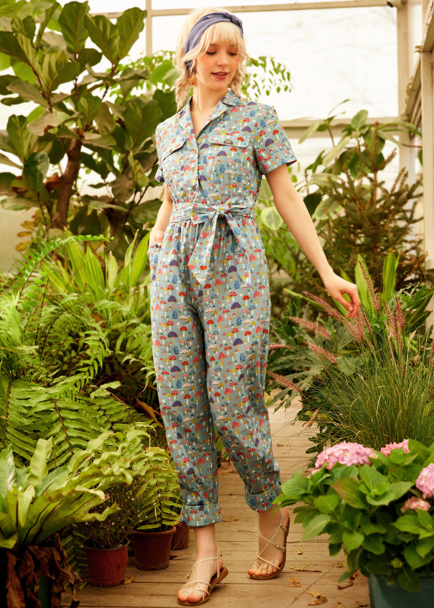 Stylish Mushroom Print Jumpsuit for Women - Trendy One Piece Romper with Pockets | Perfect for Casual Outings, Festivals & Streetwear Fashion