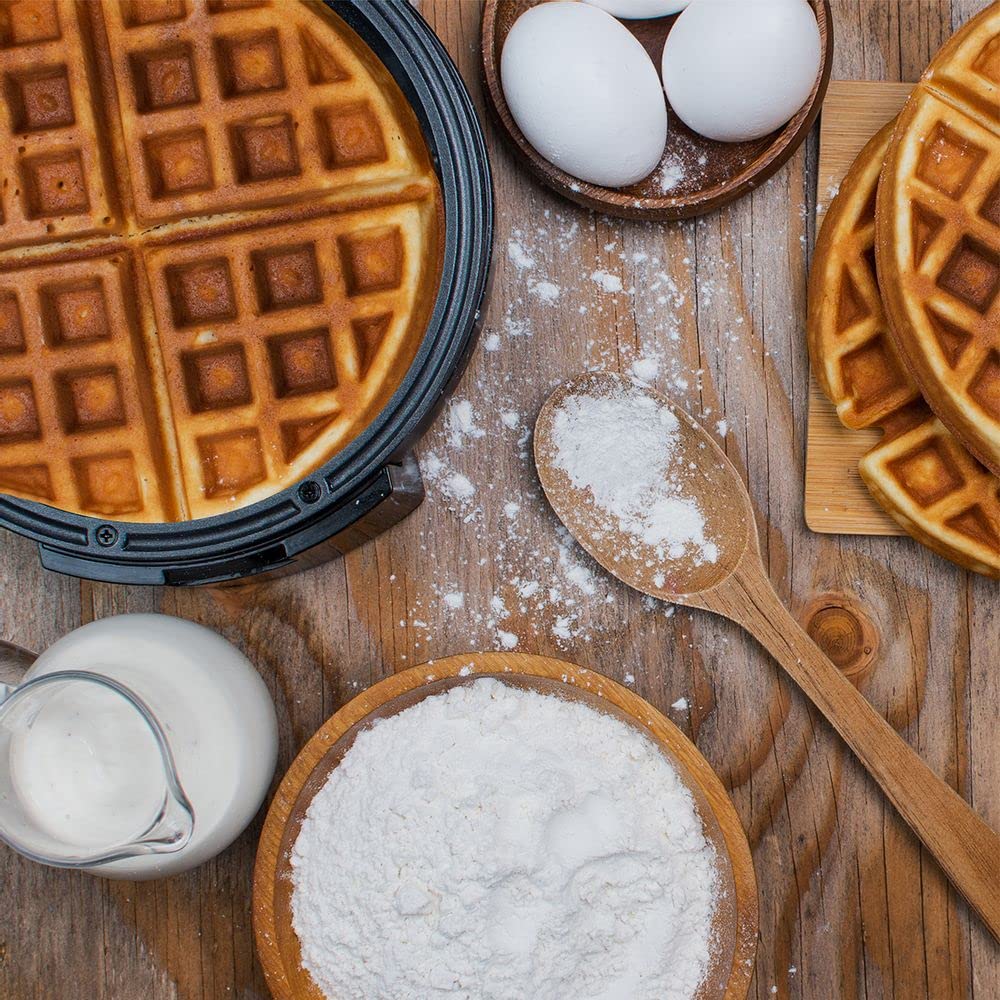 Britânia 4-Slice Golden Waffle Maker - 220V Black Non-Stick Electric Waffle Iron for Breakfast, Brunch & Family Gatherings