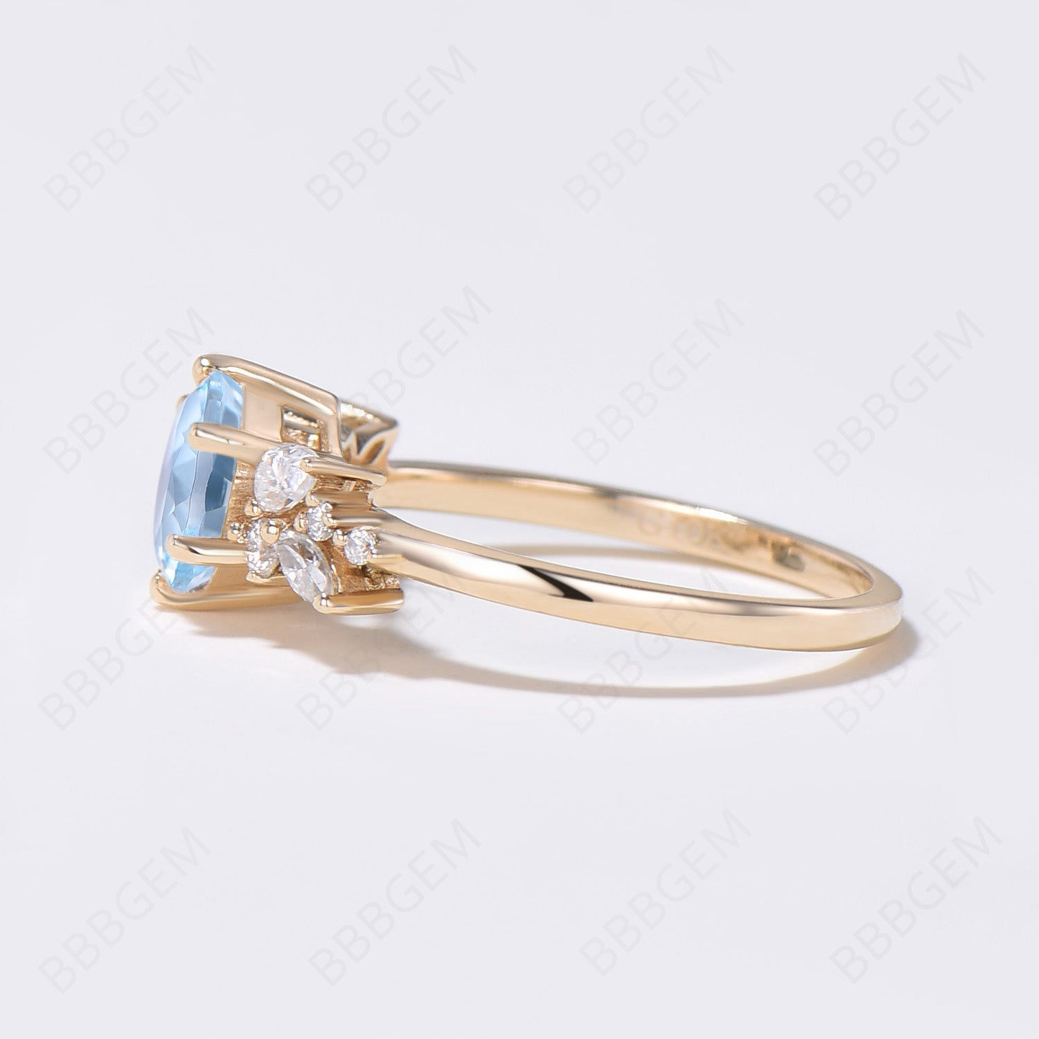 10K/14K Gold Round Natural Aquamarine Cluster Wedding Ring for Women - Elegant Bridal Jewelry, Engagement Ring, Anniversary Gift for Her - Perfect for Weddings, Proposals & Special Occasions