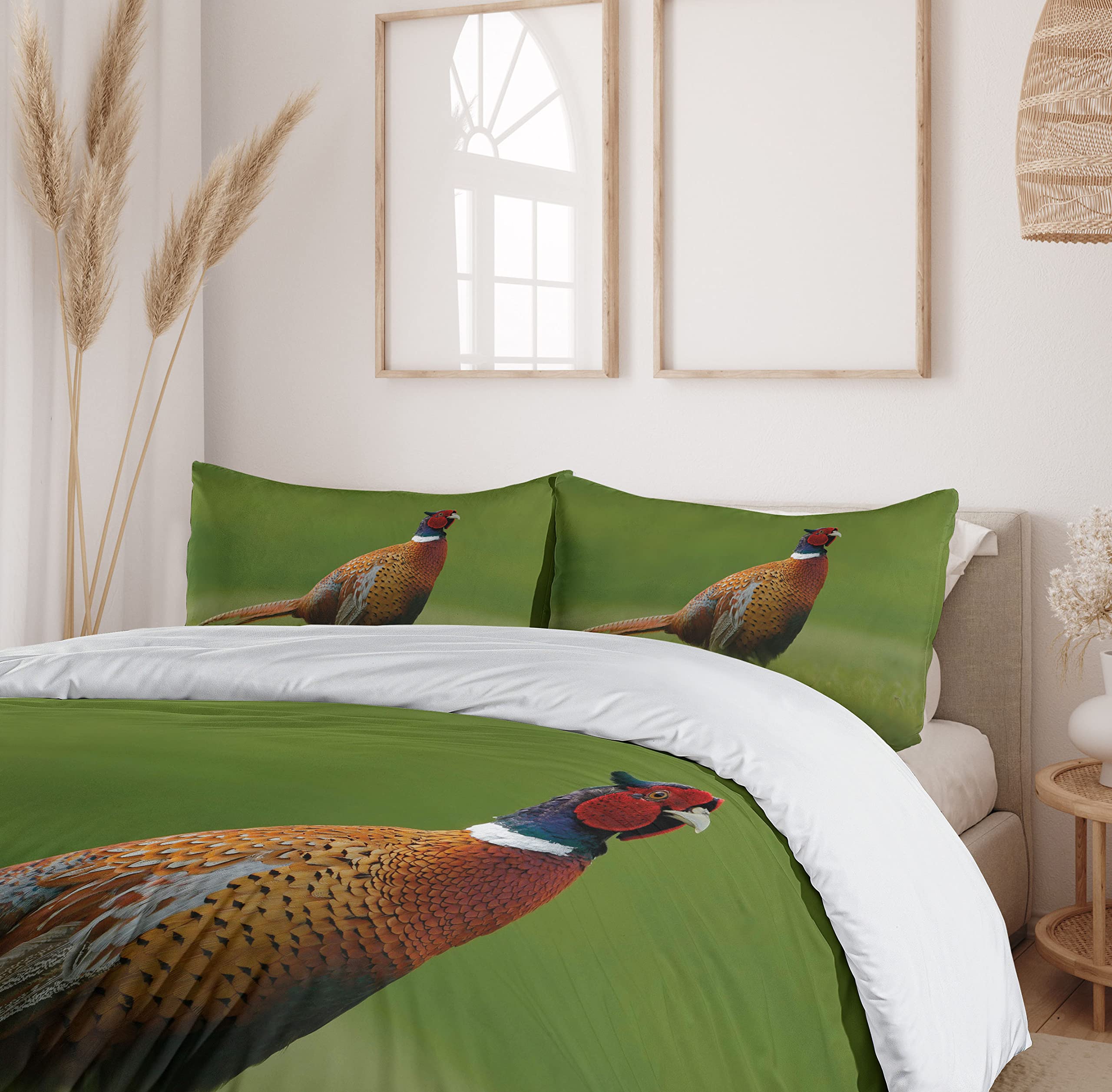 Ambesonne Green Duvet Cover Set - European Inspired Czech Republic Creature Design on Blurred Background, 3-Piece Queen Size Bedding Set with 2 Pillow Shams in Ginger Chocolate & Red | Bohemian Home Decor for Bedroom & Guest Room