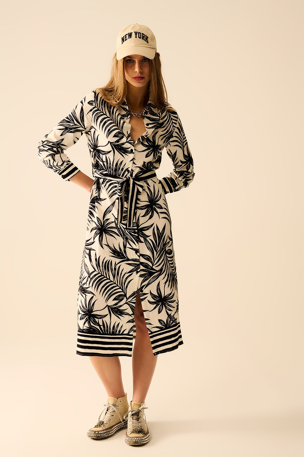 Women's Tropical Print Long Sleeve Midi Robe - Black & White Floral Kimono Dress for Beach Cover Up, Loungewear & Vacation Essentials