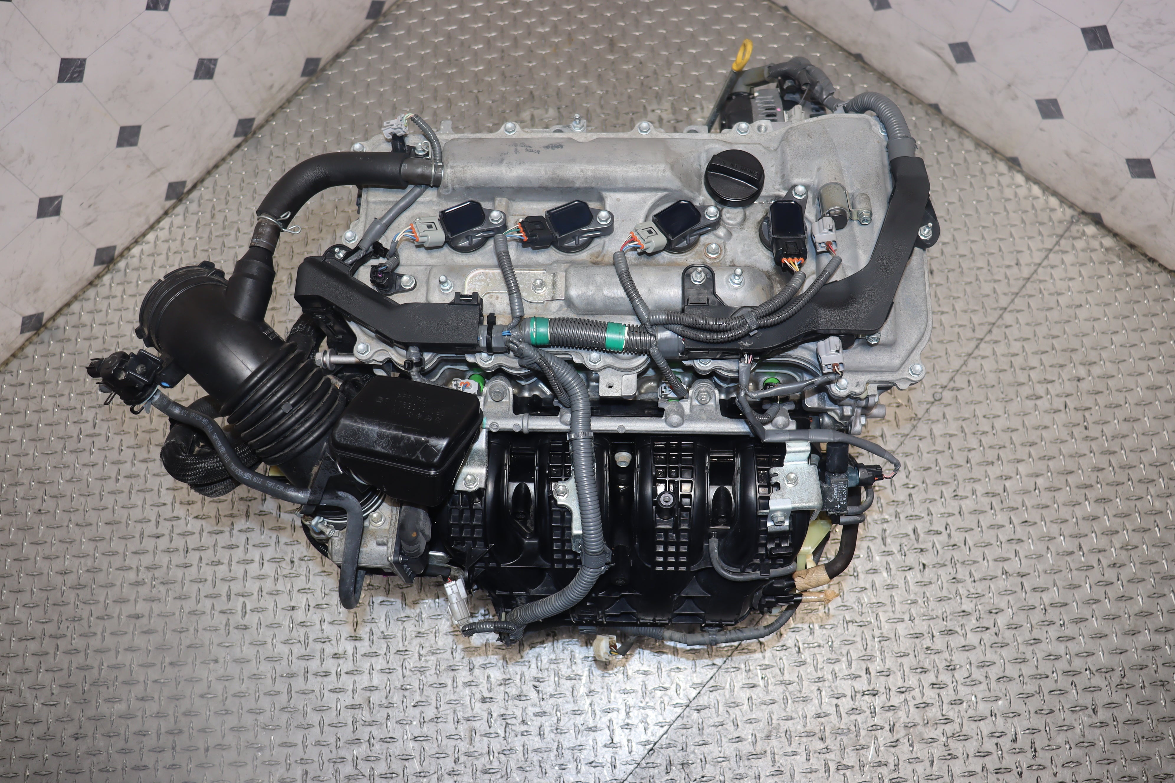 JDM Toyota 2AR-FE 2.5L 4-Cylinder DOHC Engine for 2010-2017 Camry - High Performance Replacement Motor for Daily Driving & Racing Applications