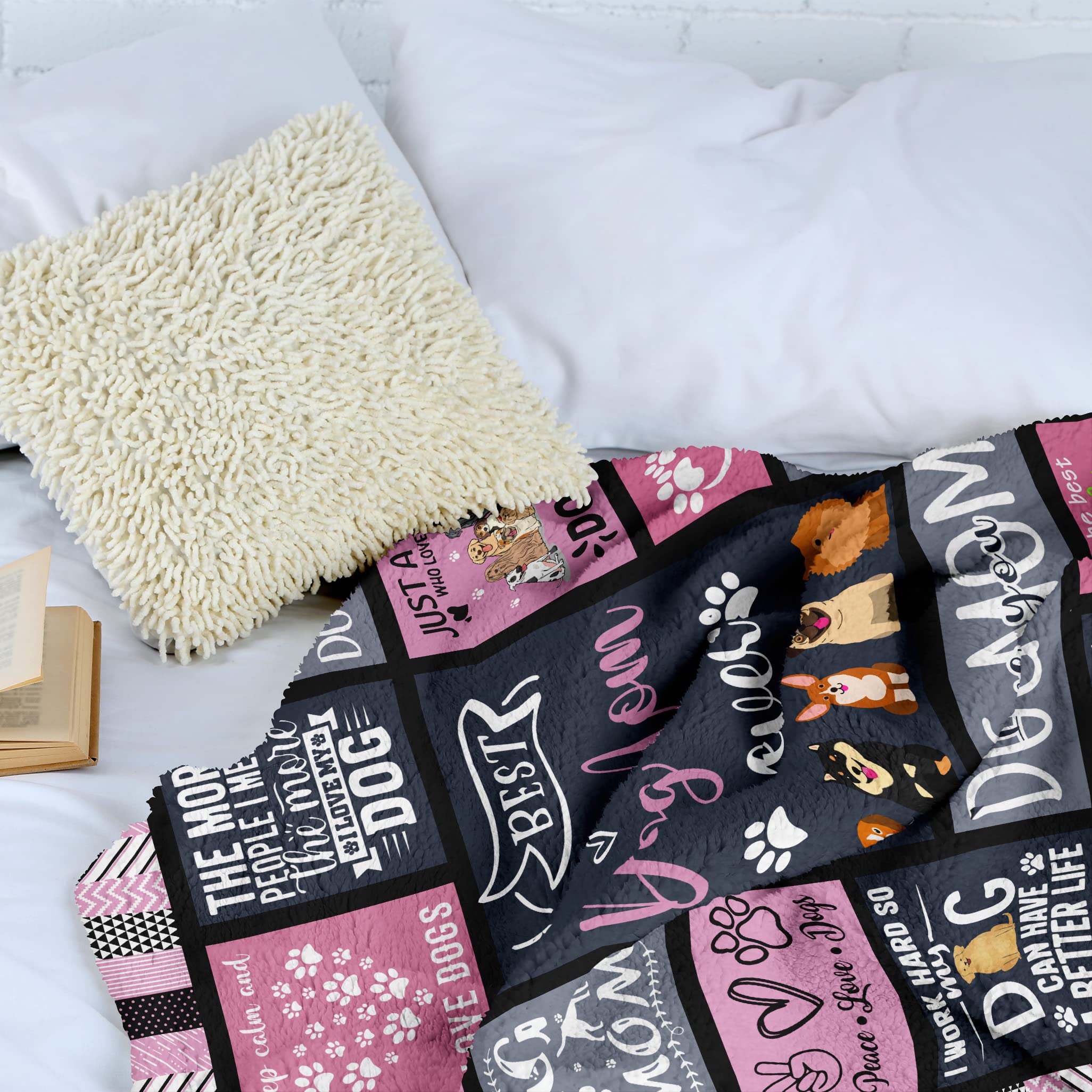 Kituzol 50x60 Inch Soft Dog Mom Blanket - Best Gift for Dog Lovers & Pet Owners - Cozy Throw for Women, Dog Moms & Canine Enthusiasts - Perfect for Cuddling with Pets, Home Decor & Dog-Themed Gifts