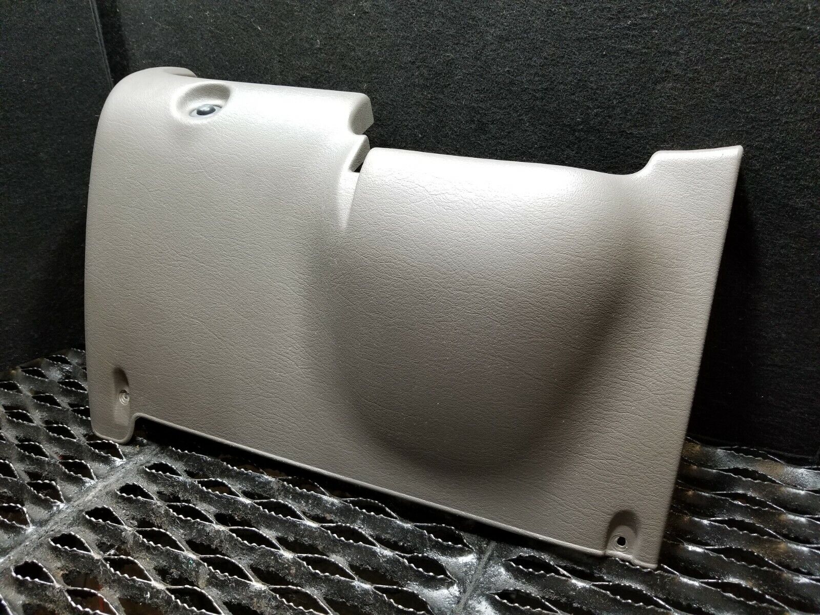 2004-2006 Chrysler Sebring Convertible Left Driver Side Lower Knee Panel - OEM Replacement Part for Comfortable Driving & Easy Installation