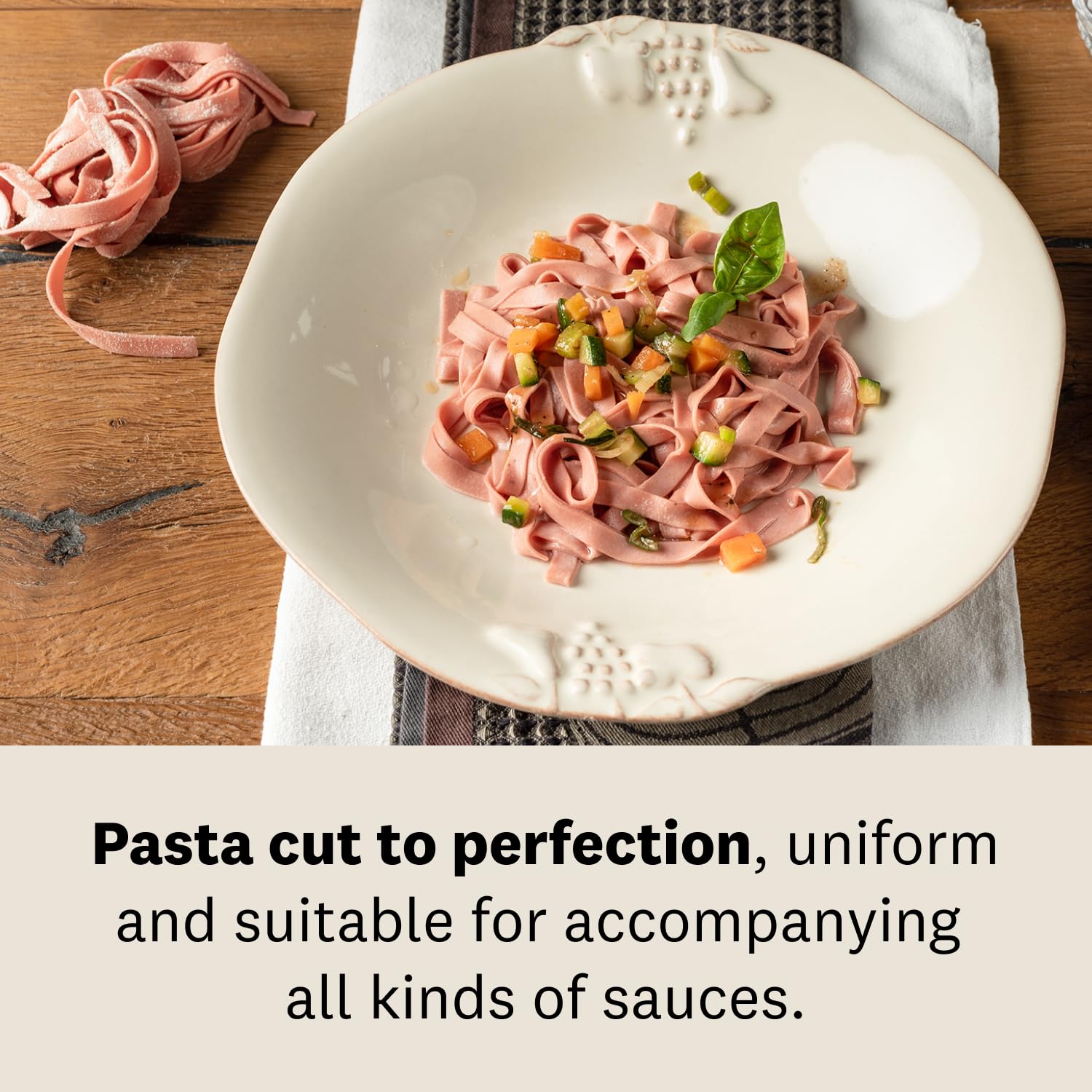 Marcato Atlas 150 Pasta Machine - Italian Made Stainless Steel Pasta Maker with Cutter & Hand Crank - Perfect for Homemade Pasta, Ravioli & Noodles - Kitchen Essentials for Italian Cuisine Lovers