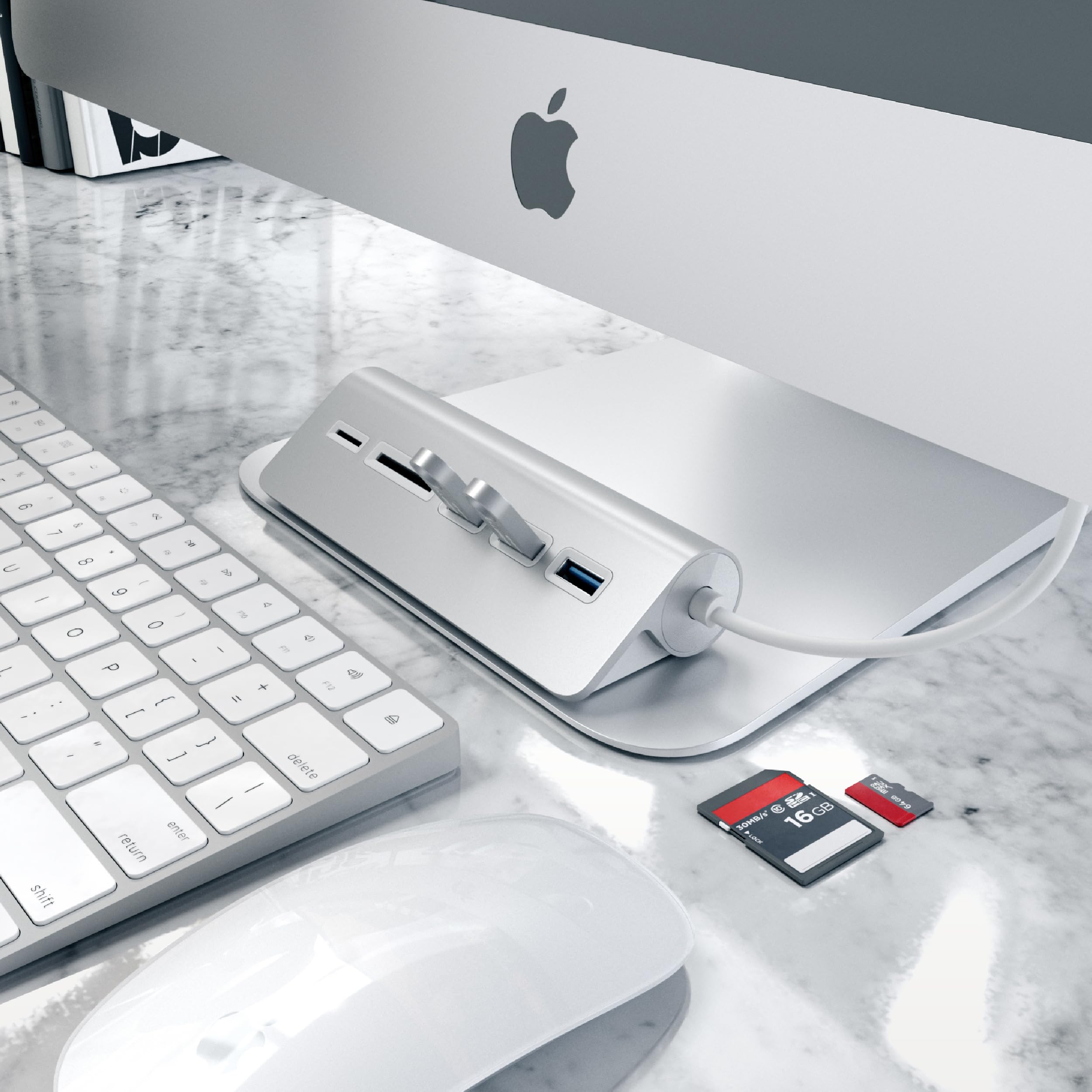 Satechi Aluminum USB 3.0 Hub & Card Reader with 4 Ports - Compatible with MacBook Pro/Air, iMac, Surface Pro, Dell XPS, Windows PC - High Speed Data Transfer for Photos, Videos, Files (Silver) | Perfect for Home Office, Travel & Digital Nomads