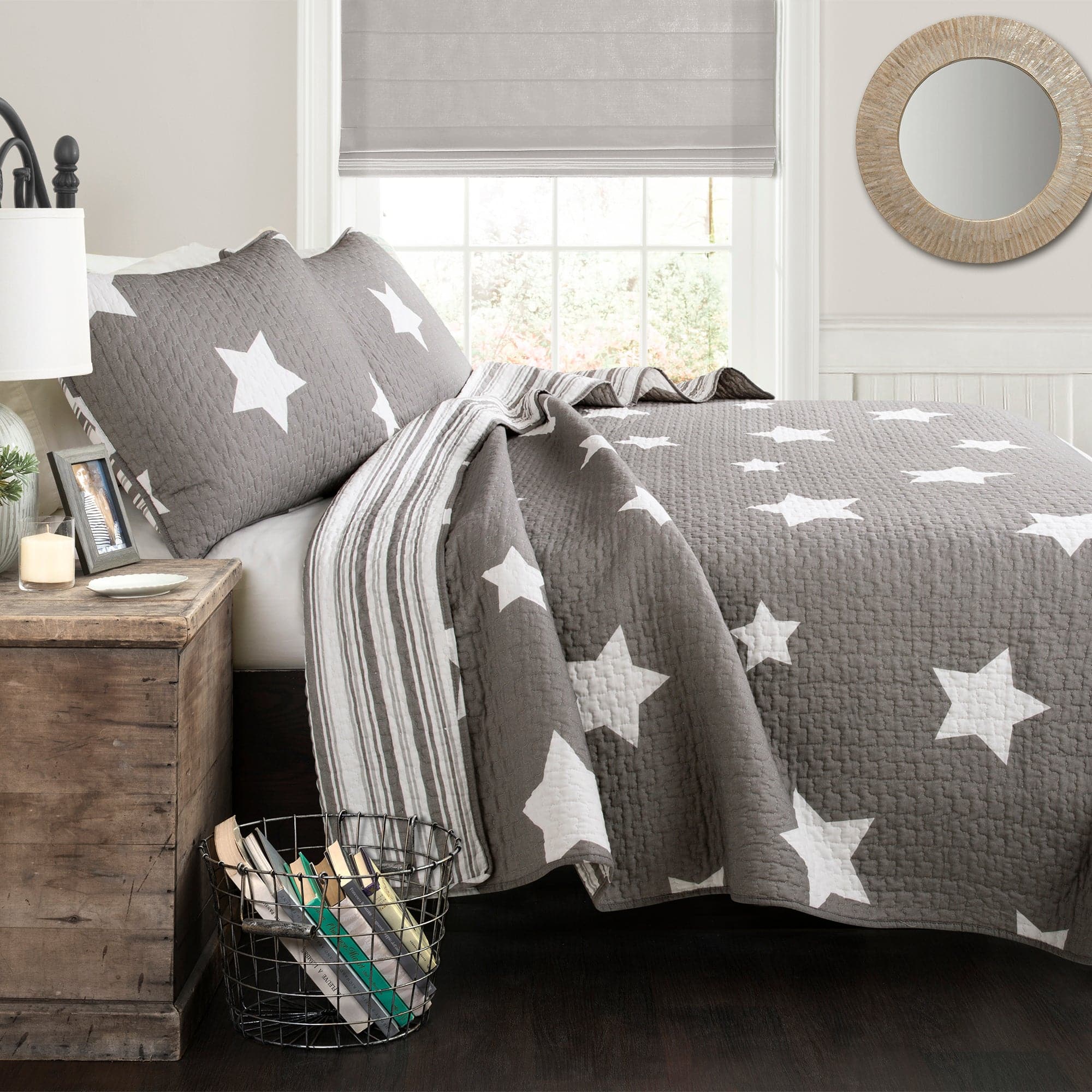 Premium 3-Piece Star Quilt Set - Soft Bedding Comforter with Matching Pillow Shams - Perfect for Cozy Bedrooms, Guest Rooms & Dorm Decor