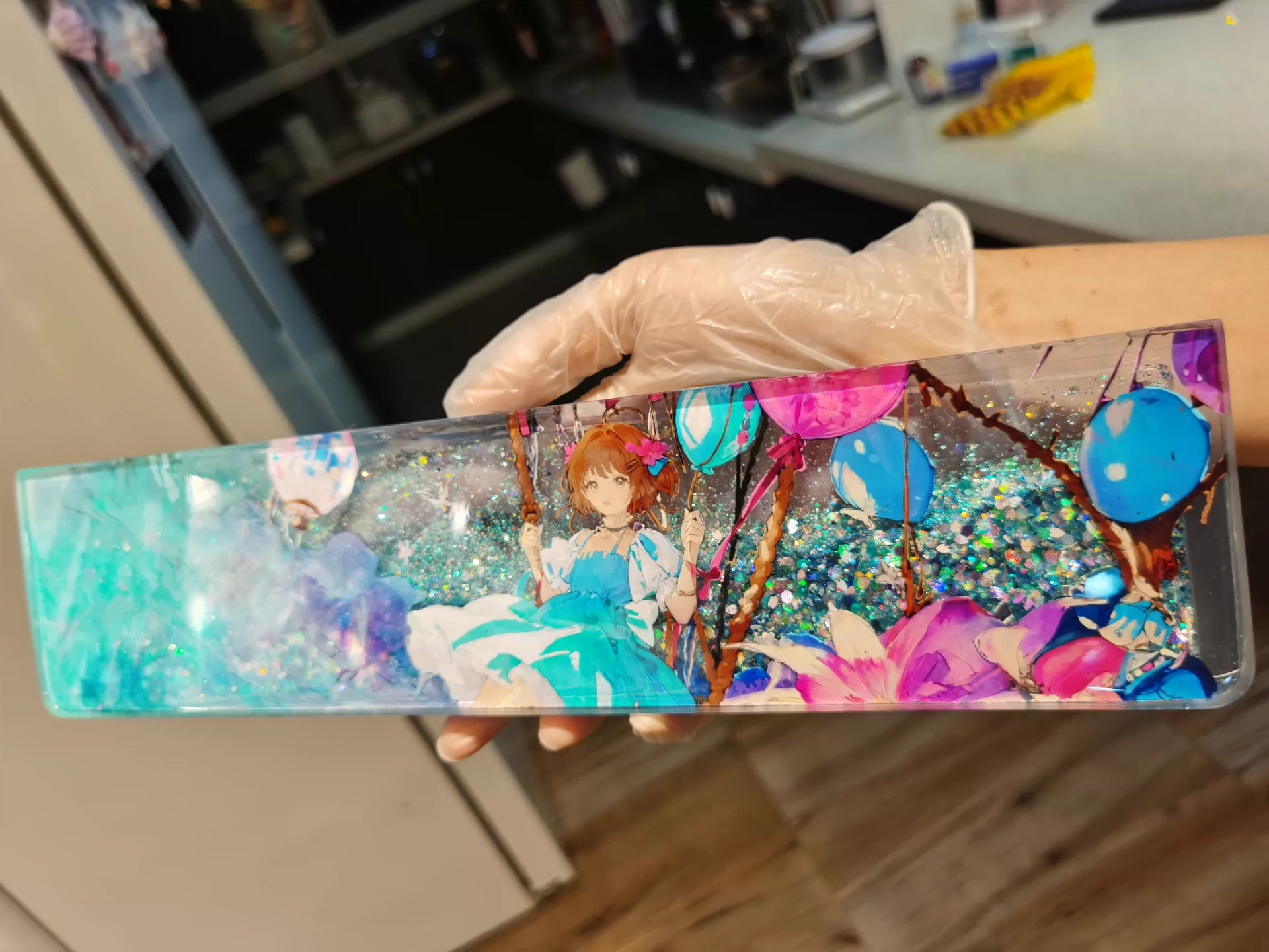 Magic Card Girl Sakura Flowing Sand Style Keyboard Resin Hand Stand - Anime Themed Palm Stand for Mechanical Keyboards | Perfect for Gaming Setups & Office Desktops