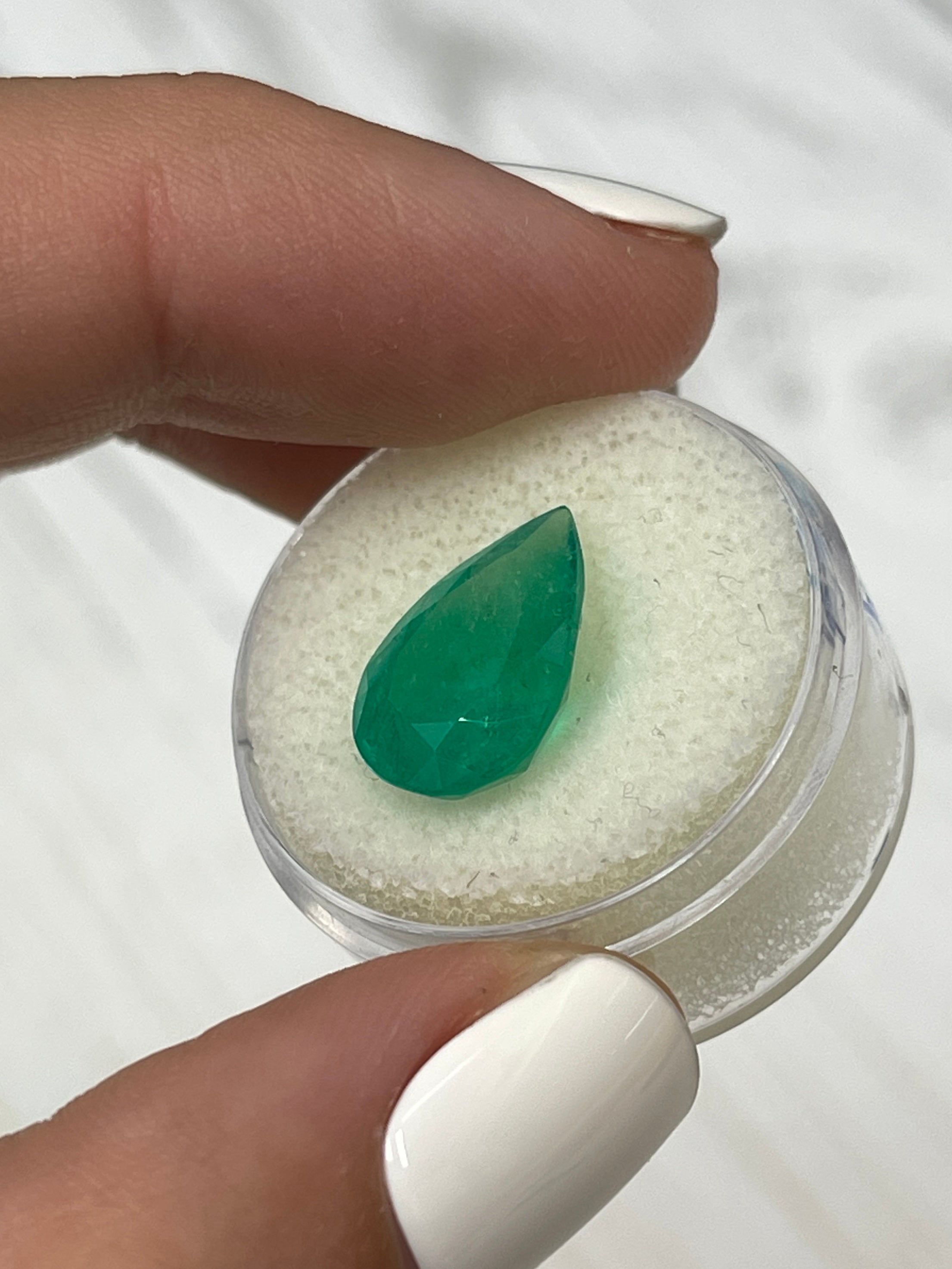 5.86 Carat 15x10mm Rich Green Natural Loose Colombian Emerald Pear Cut Gemstone for Jewelry Making, Engagement Rings & Luxury Gifts