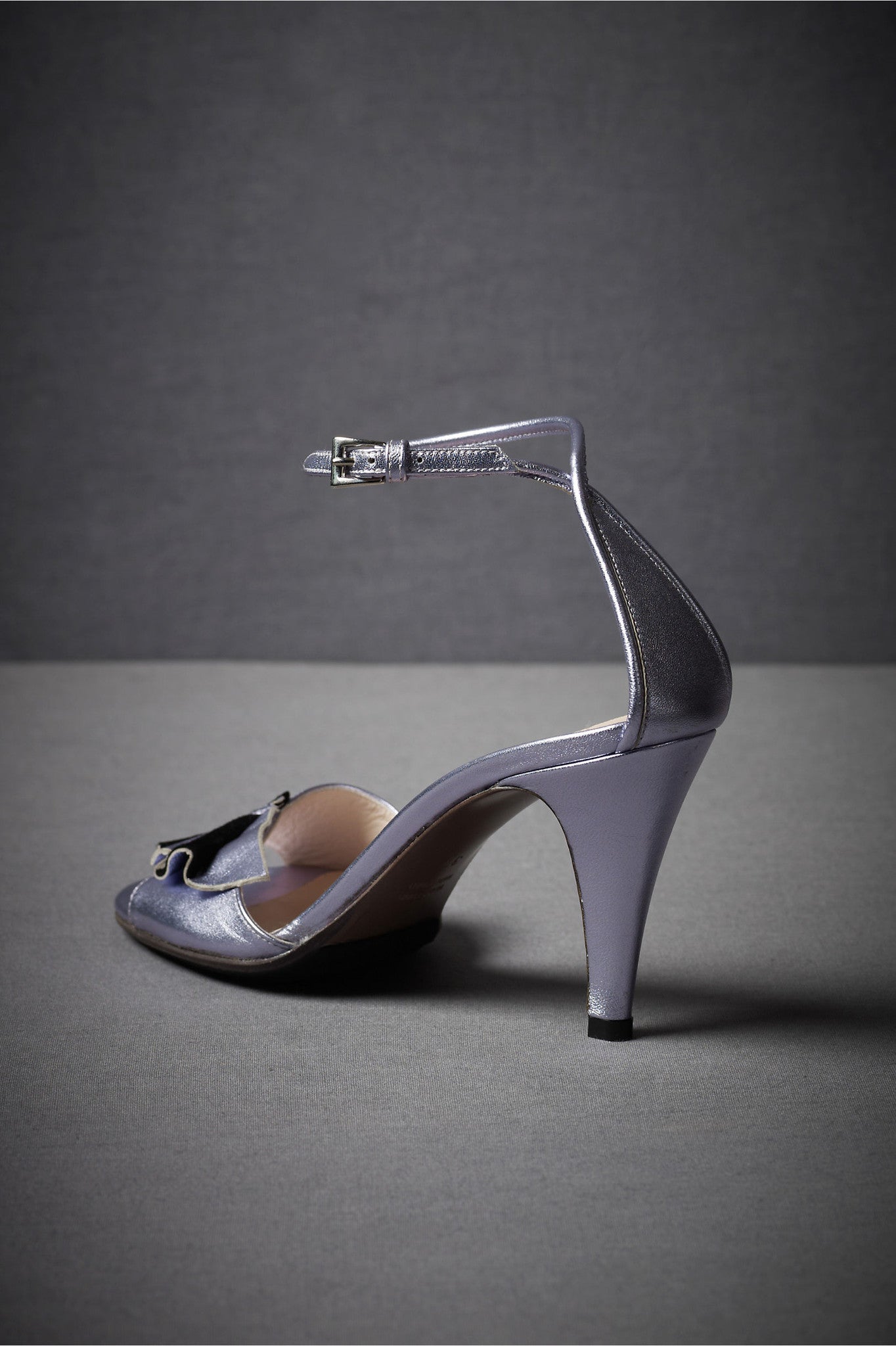 Stylish Folding Fan Peep Toe Sandals for Women - Perfect for Summer Outfits, Beach Vacations & Casual Wear