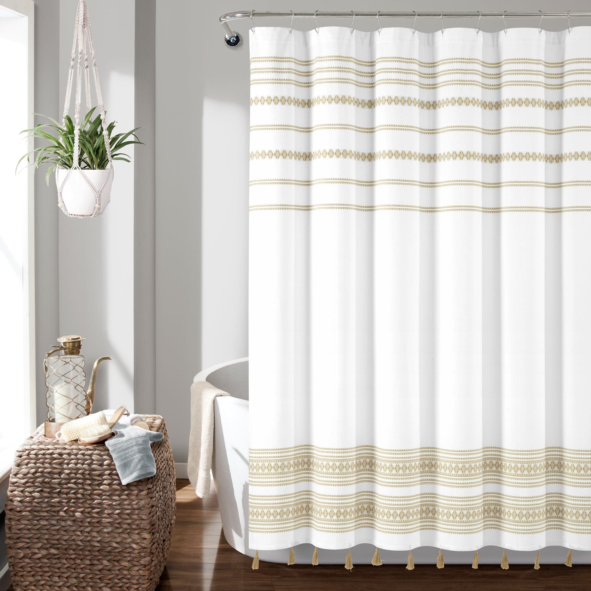 Eco-Friendly Breezy Chic Tassel Jacquard Shower Curtain - 100% Recycled Cotton Bathroom Decor for Modern & Bohemian Style Homes