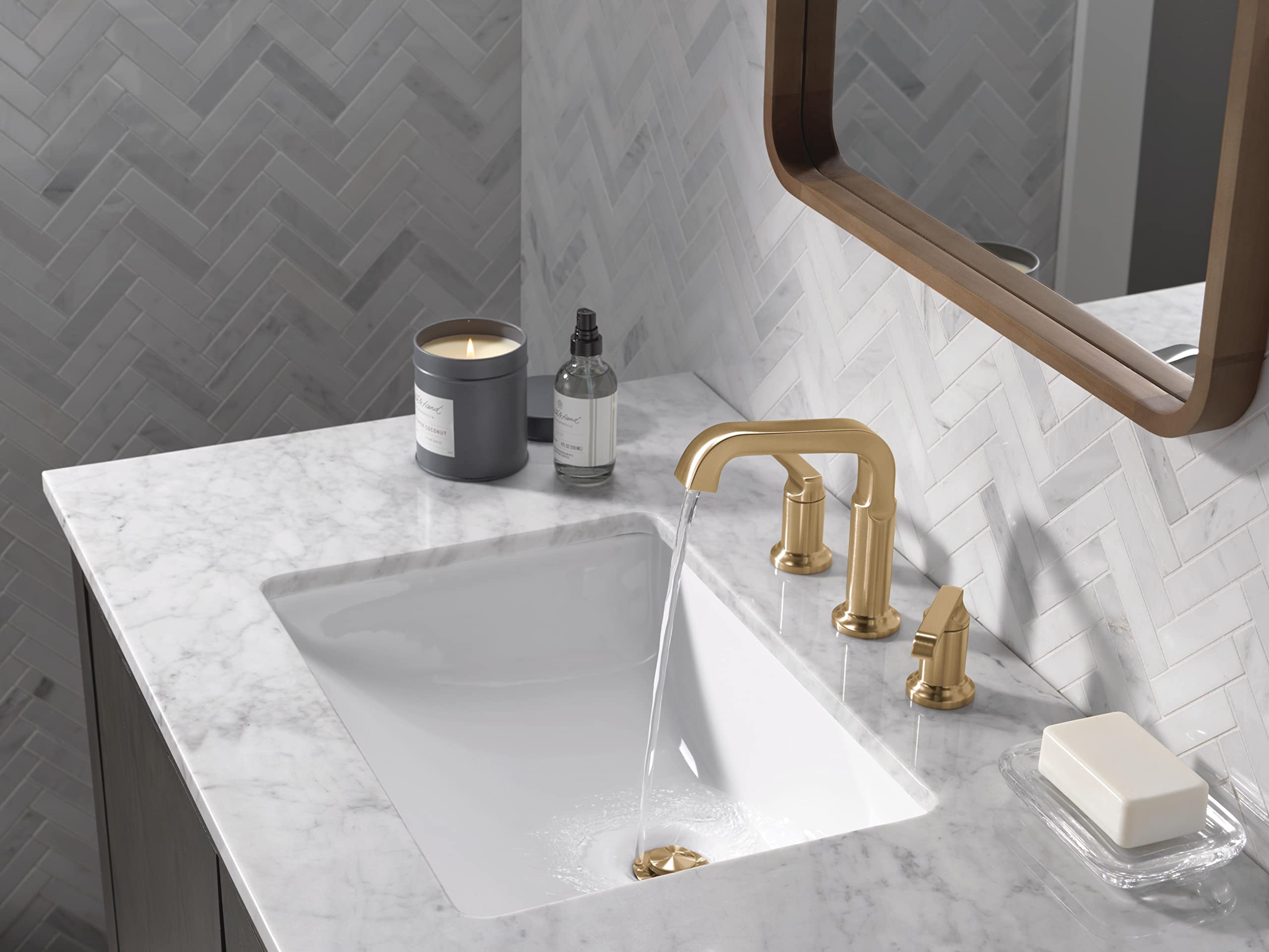 Delta Faucet Tetra Gold Single Hole Bathroom Faucet with Diamond Seal Technology - Champagne Bronze Finish - Single Handle Bathroom Sink Faucet with Metal Drain Assembly - Perfect for Modern Bathroom Vanities and Powder Rooms