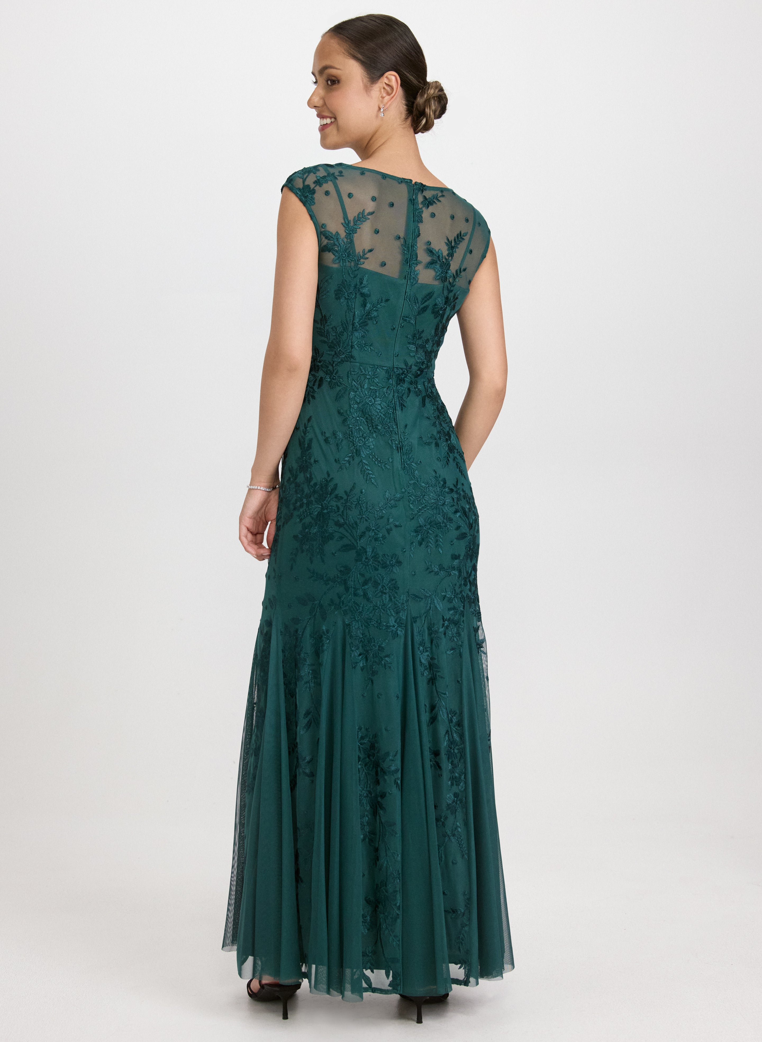 Floral Embroidered Summer Dress for Women - Boho Chic Maxi Dress with V-Neck & Flowy Sleeves - Perfect for Beach Vacations, Weddings & Date Nights